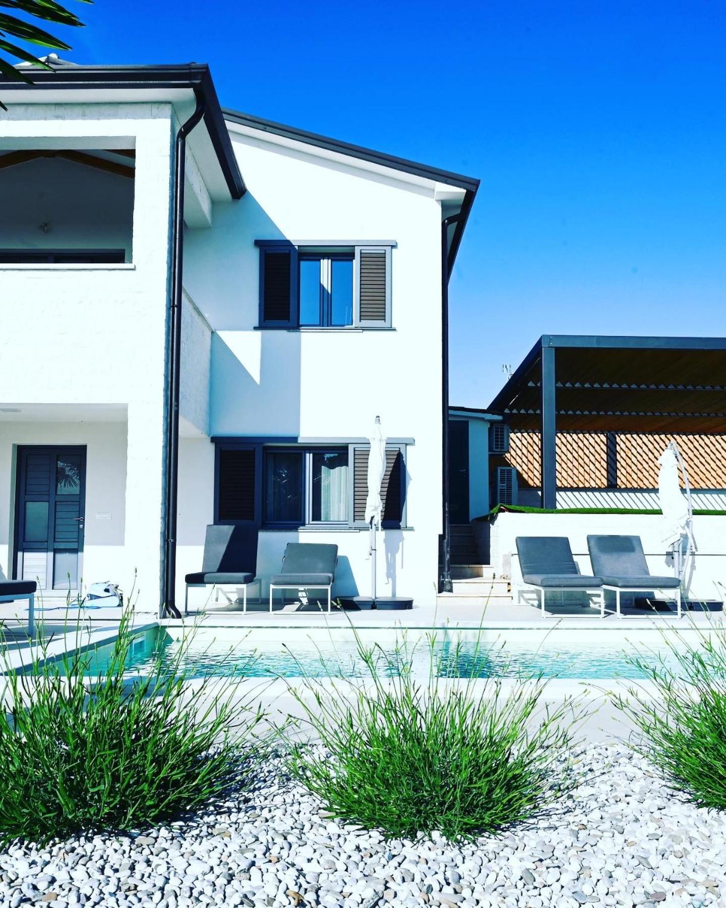 Sunshinewilla com - amazing sea view - private pool - 4 bedrooms - 3 bathrooms - workout view 3