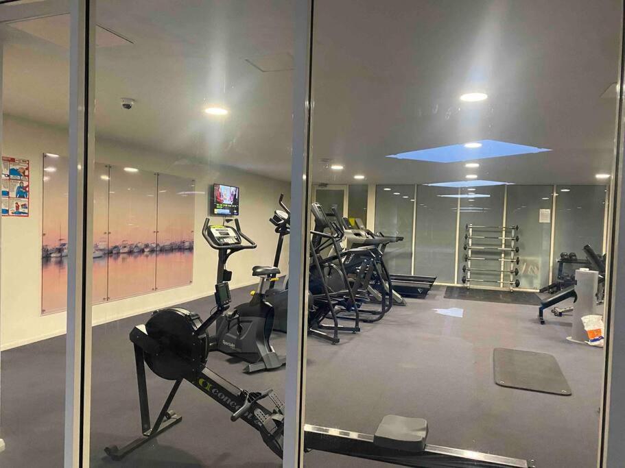 Apartment in Chiswick with Pool, sauna & Gym