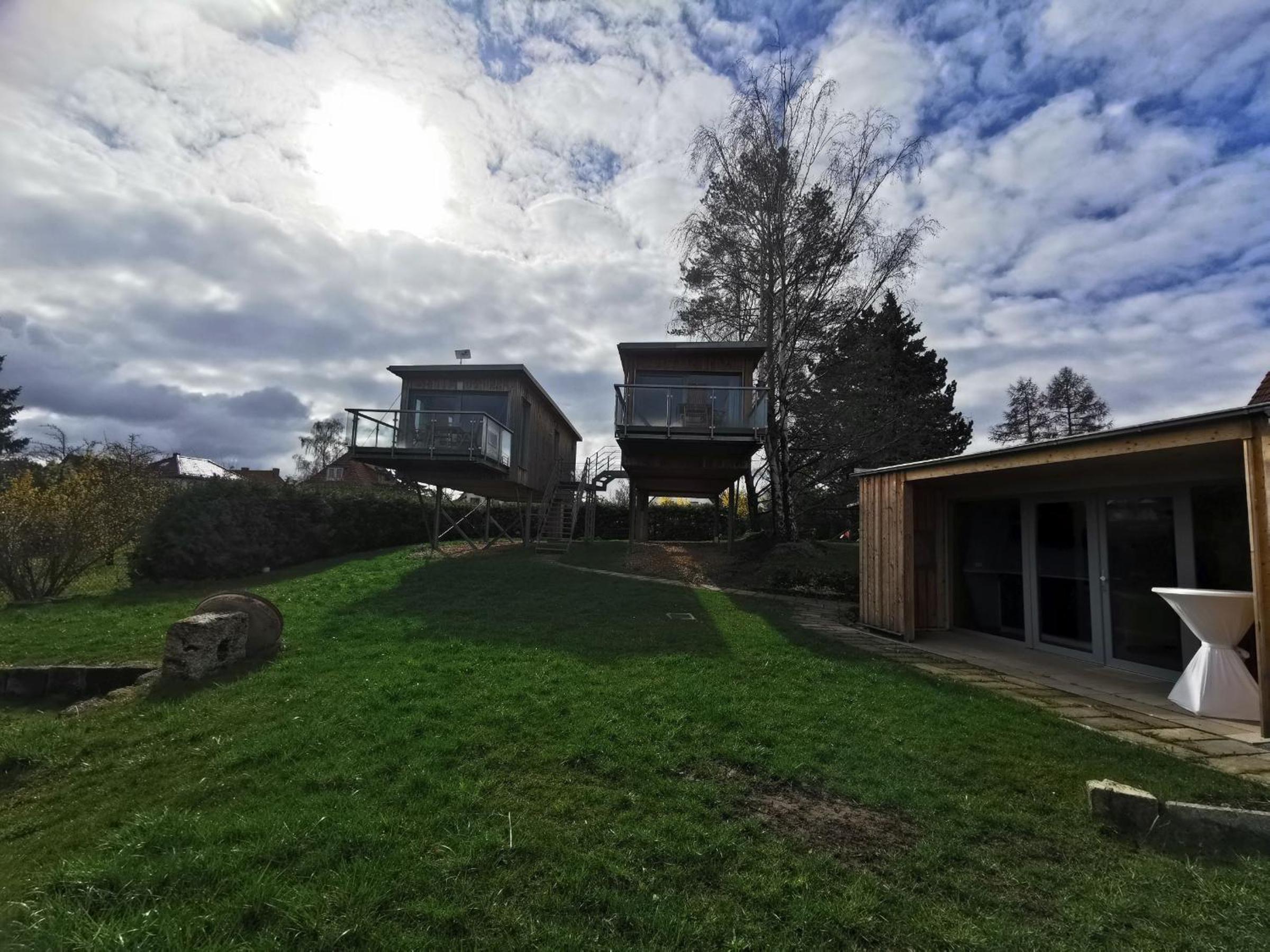 Baumhaus und Tinyhaus