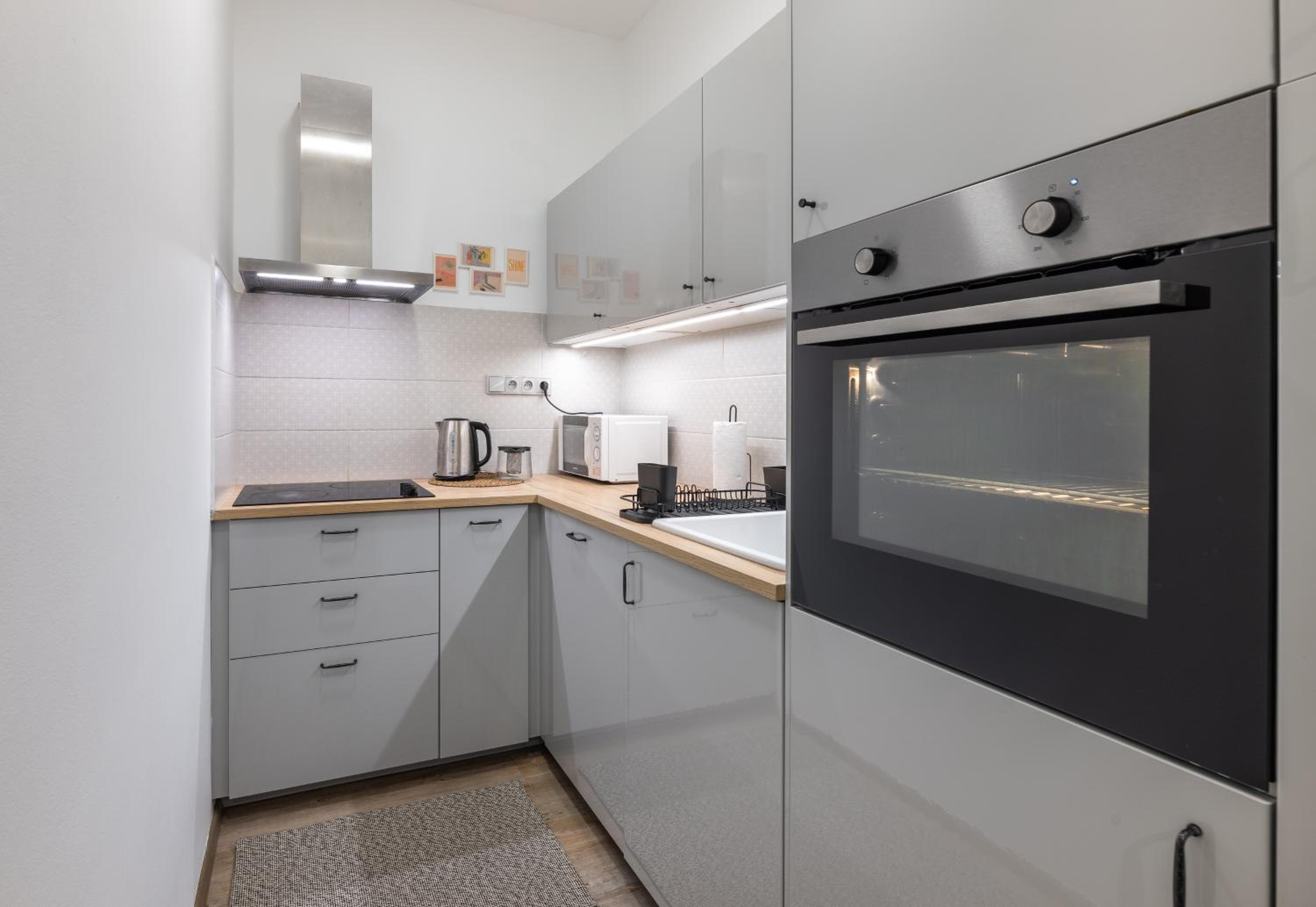 Cute 1bedroom center apartment