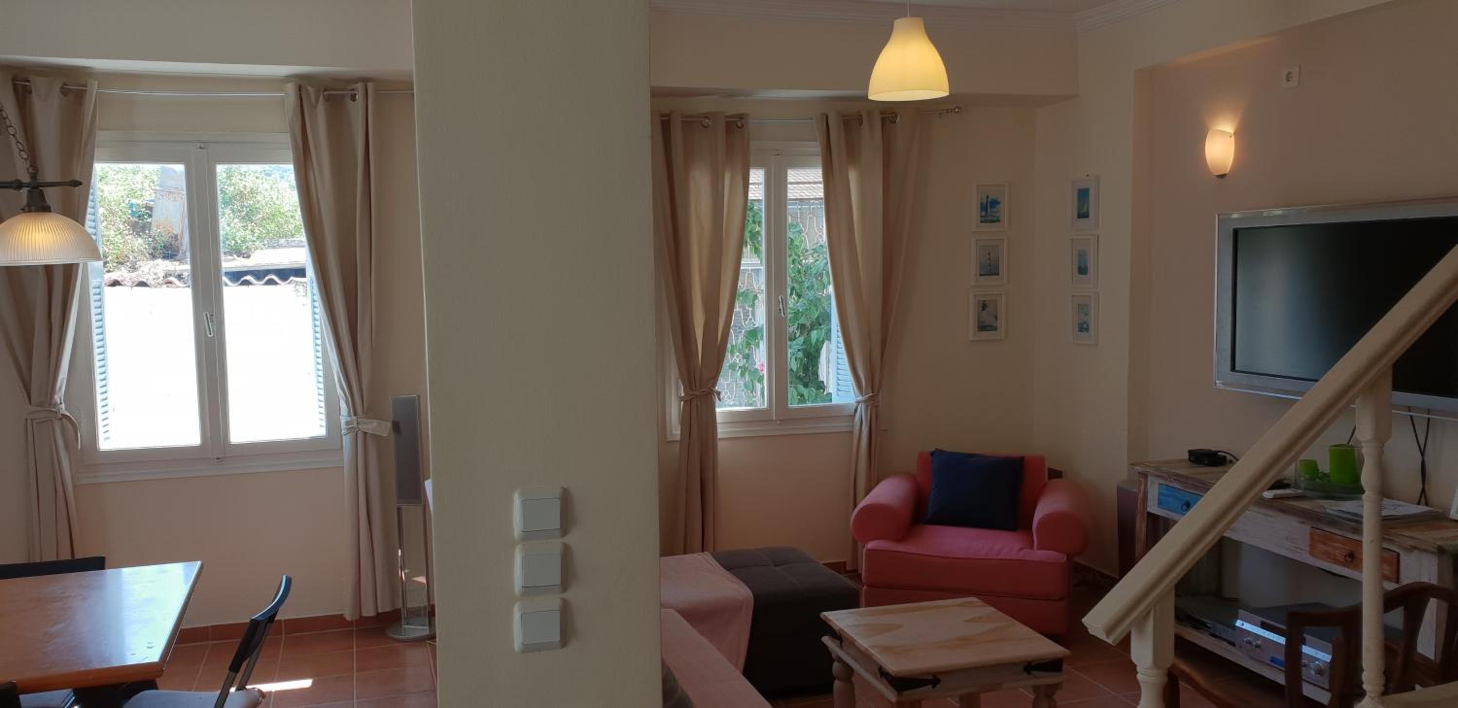 ISLAND HOUSE photo 4