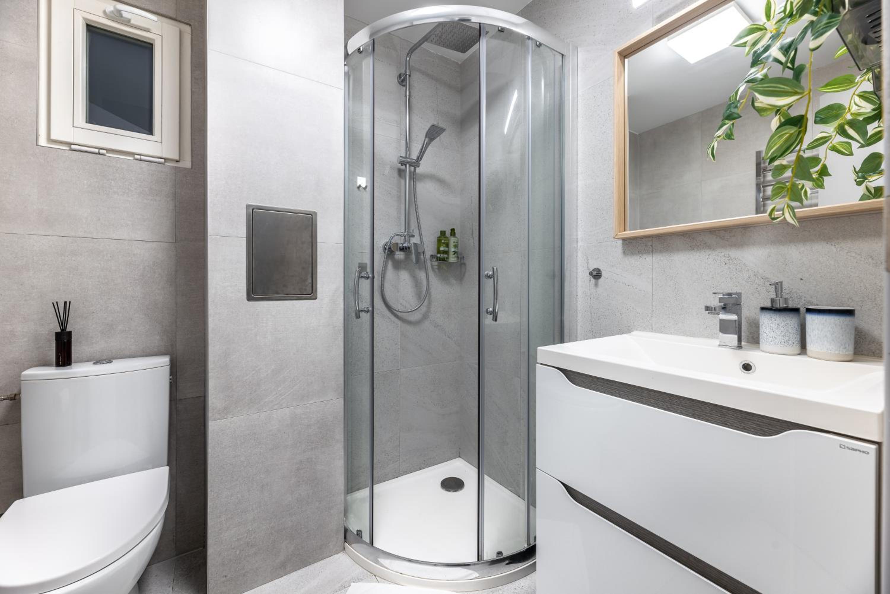 Cute 1bedroom center apartment