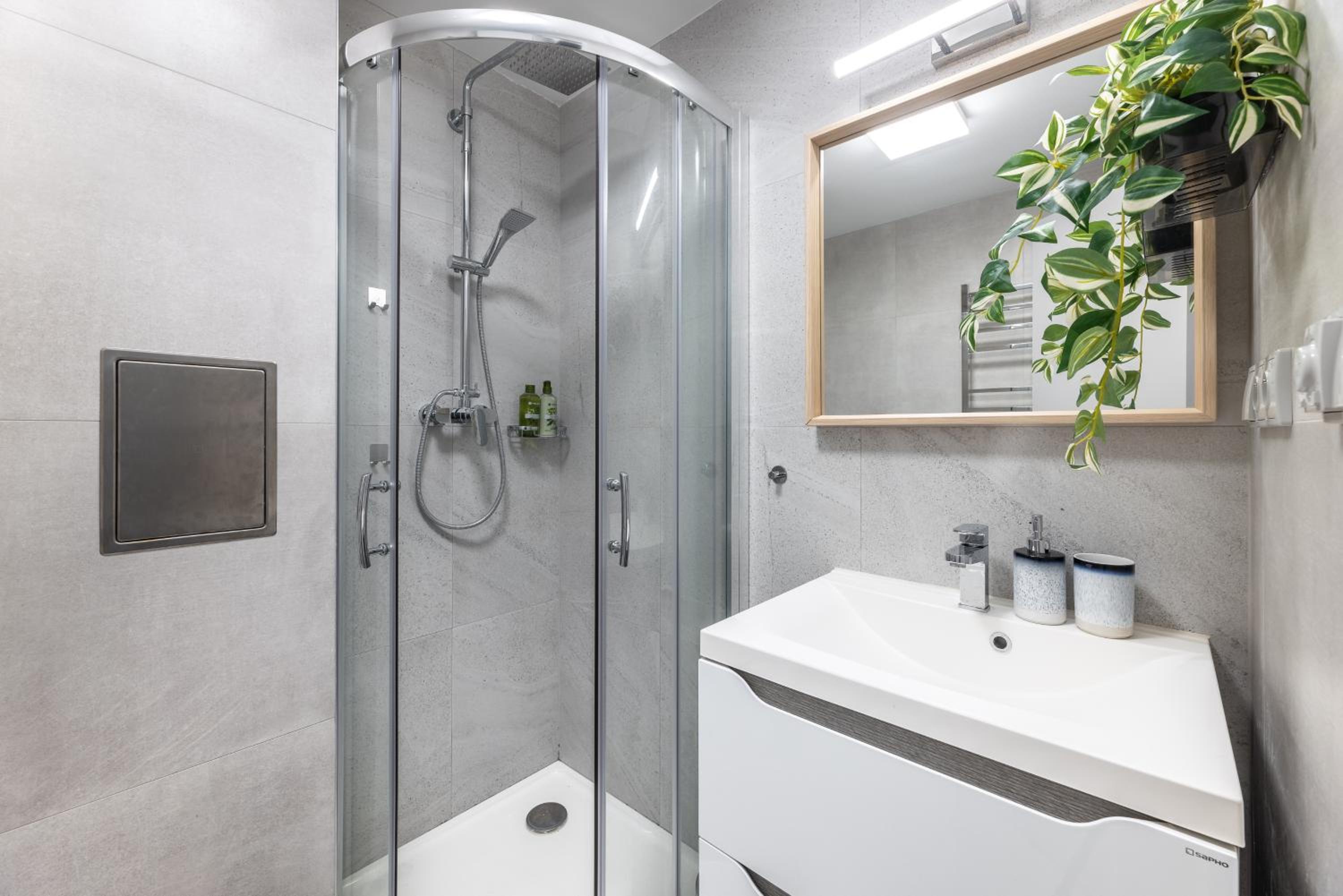 Cute 1bedroom center apartment