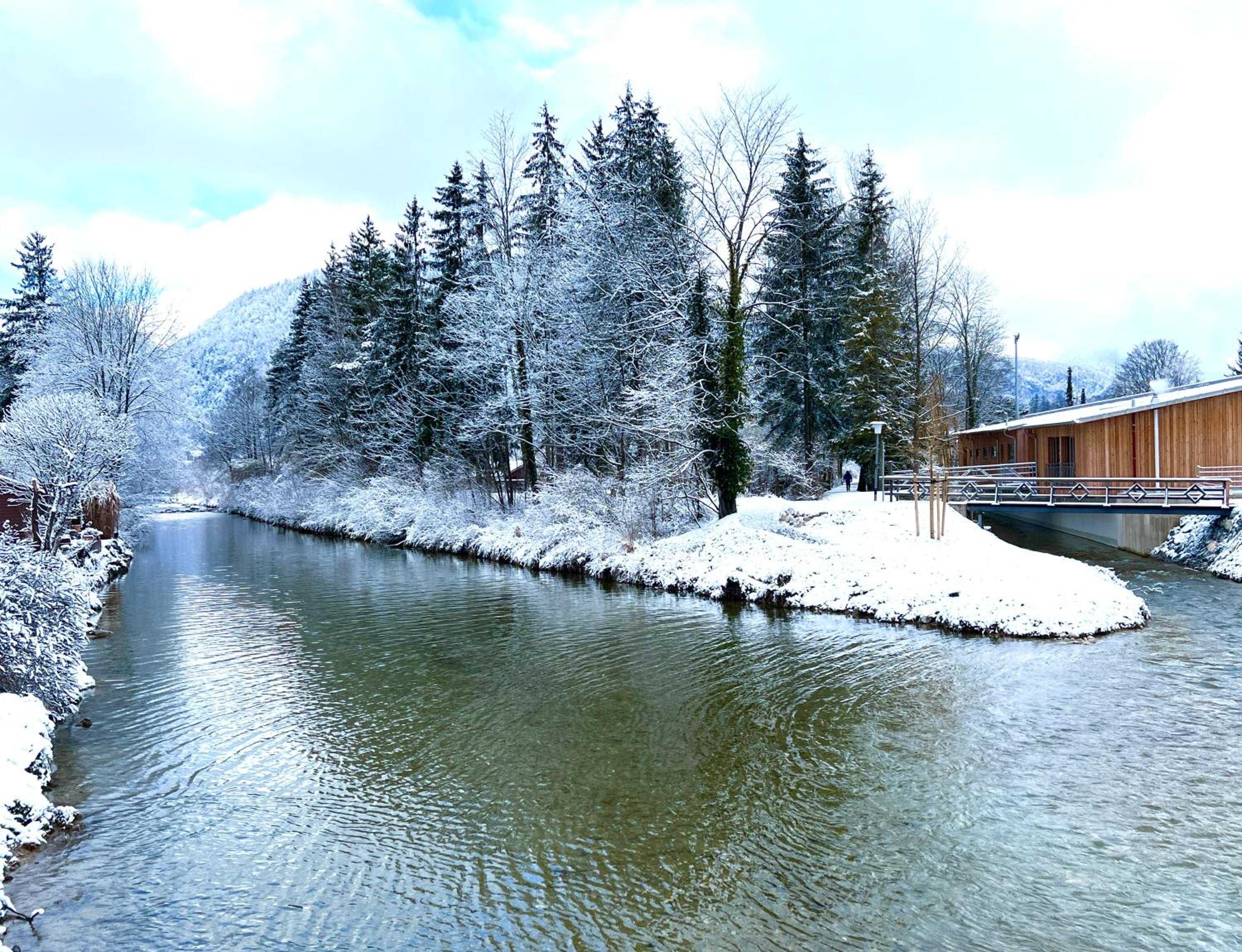 Ferienhaus Bachperle - Alpenidyll mit Kamin, Balkon oder Terrasse für Genießer