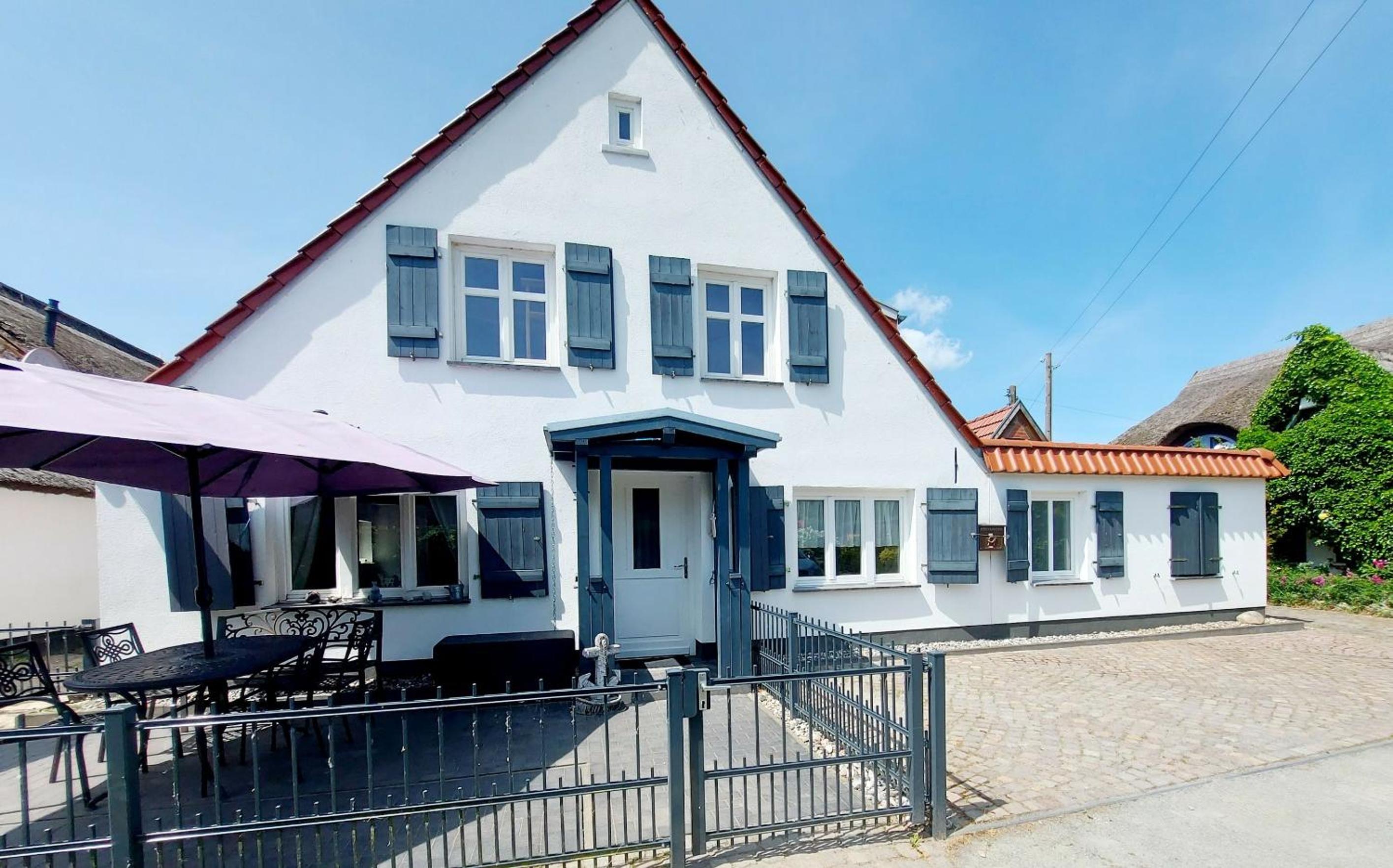 Hochwertiges Fischerhus mit Terrasse und Grill