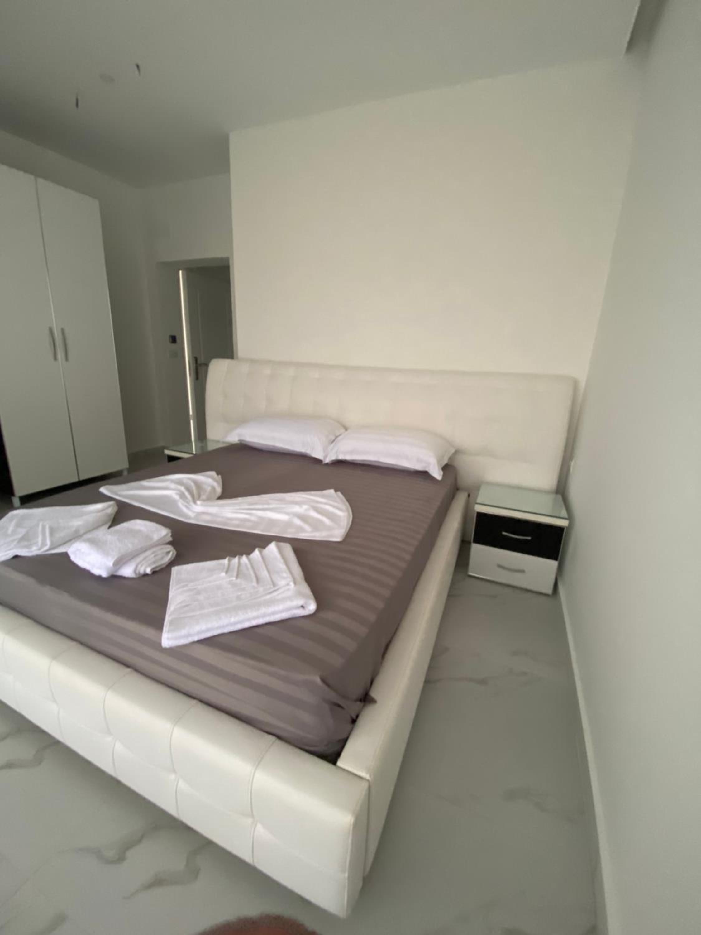 Eos ApartHotel