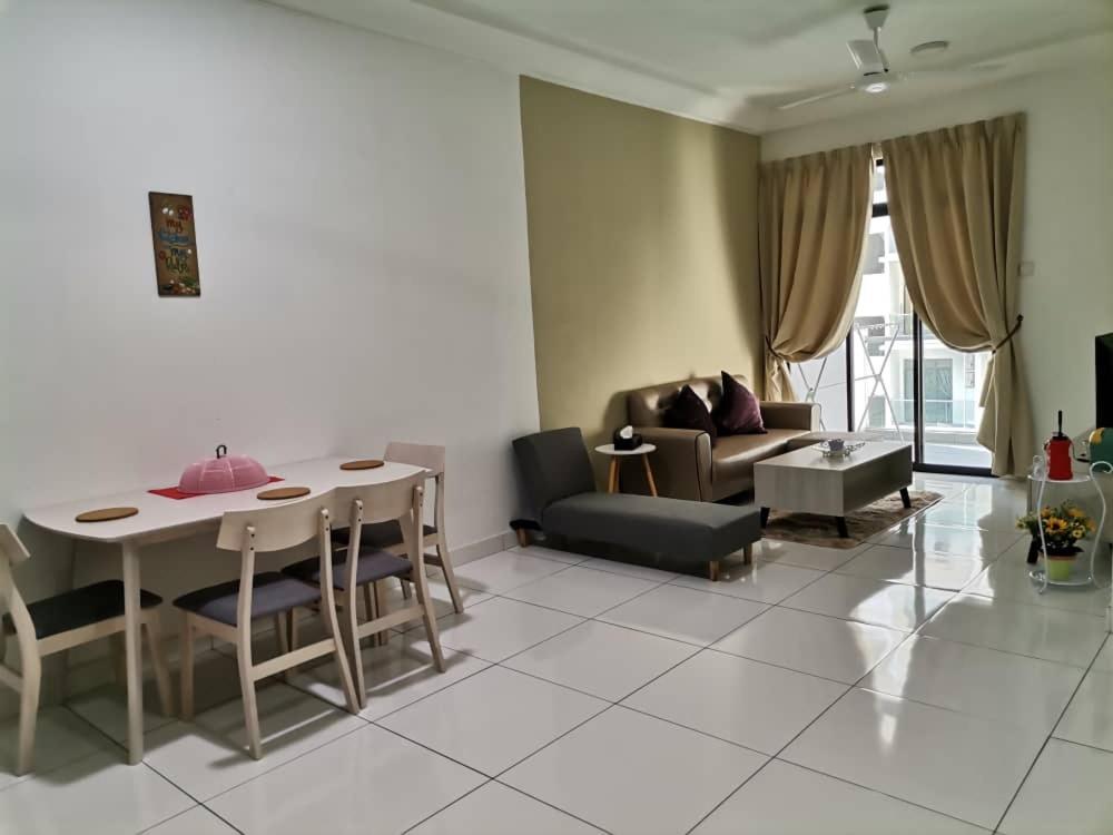Paradigm Mall Platino Apartment 2BR 2FREE By Natol