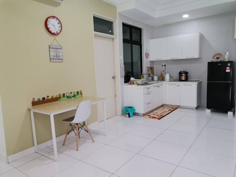 Paradigm Mall Platino Apartment 2BR 2FREE By Natol
