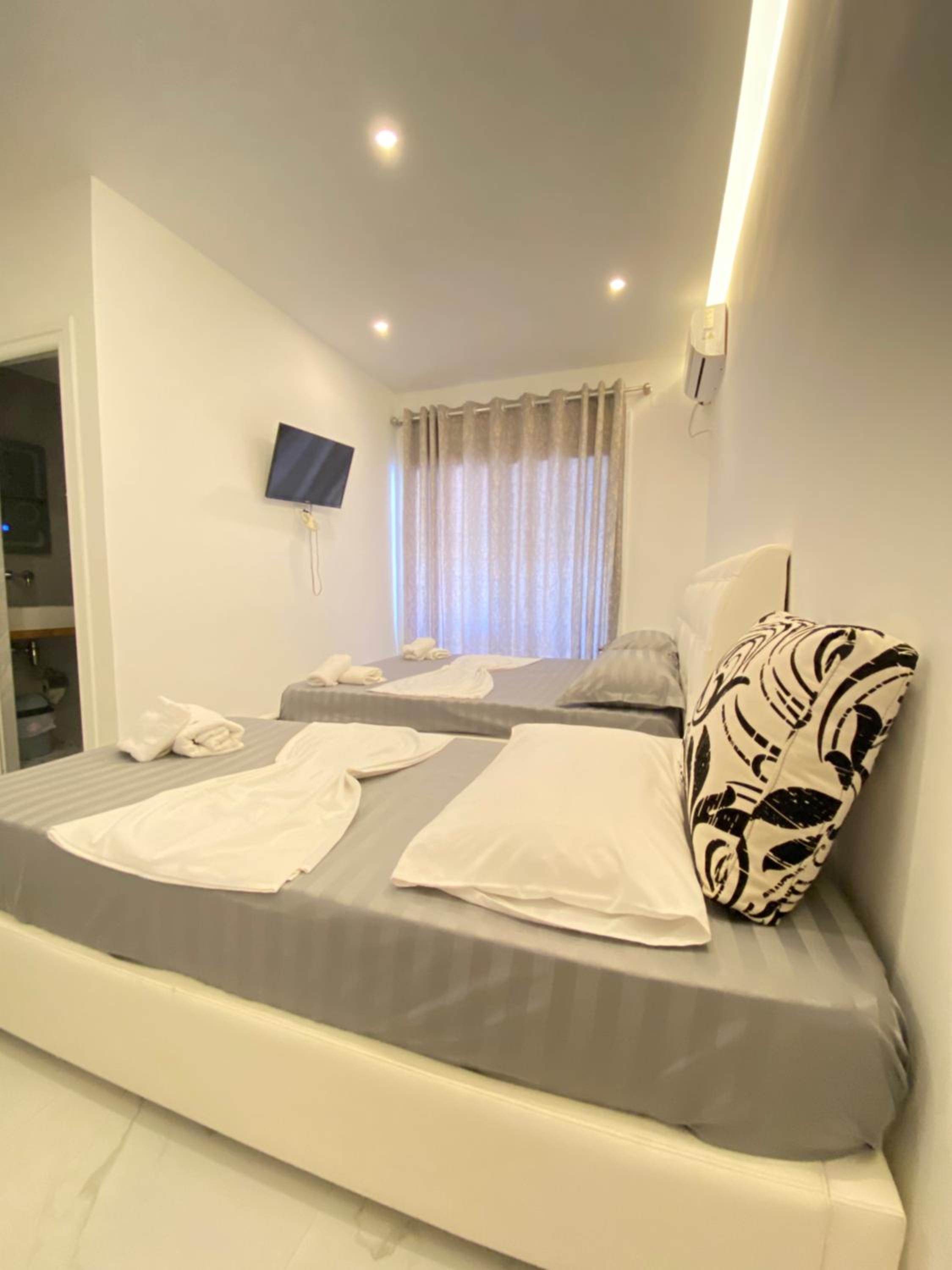 Eos ApartHotel