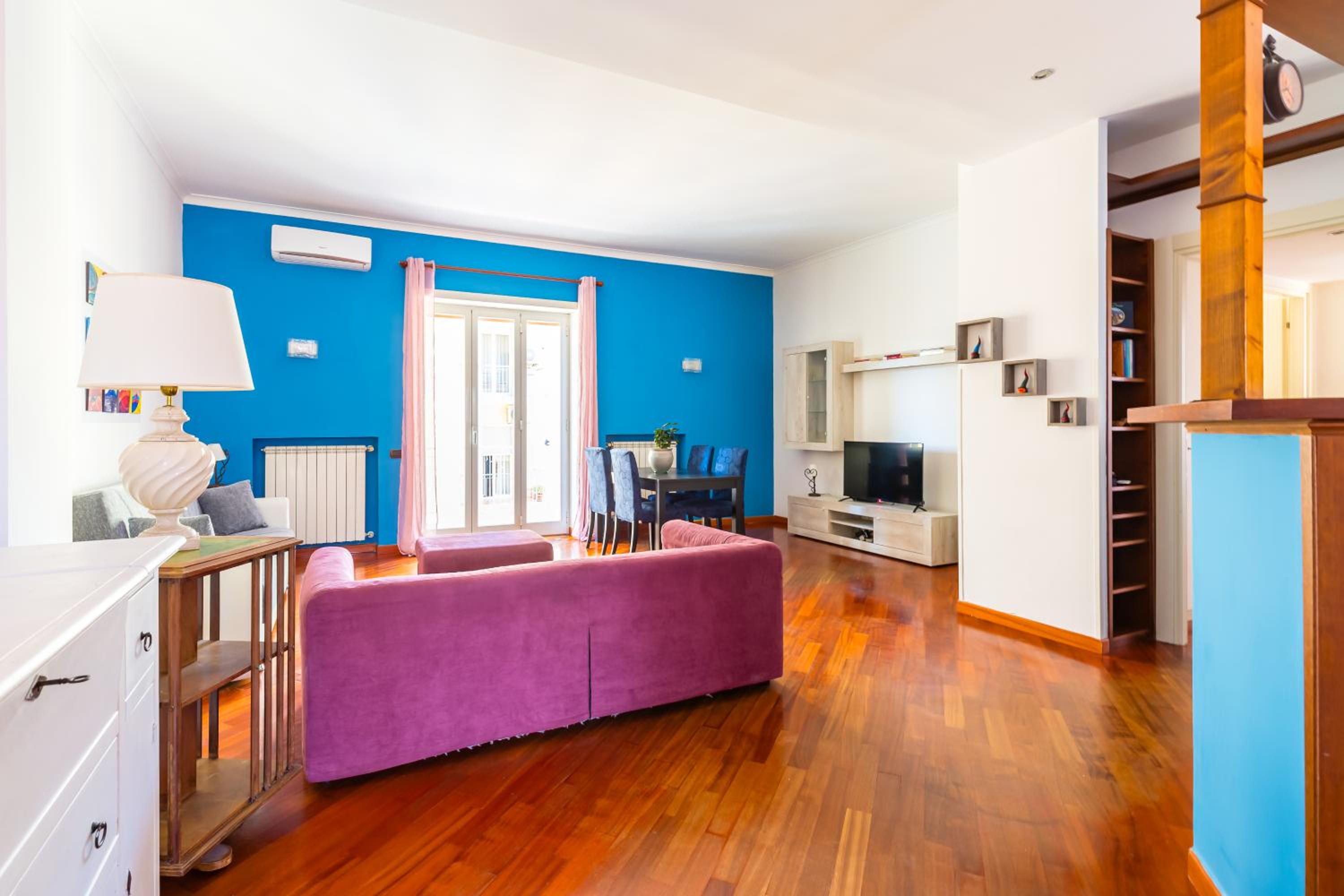 AleHouse at Napoli Expo by Napoliapartments
