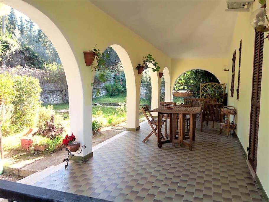 Relax immersed within the Sette Fratelli Mountains view 2