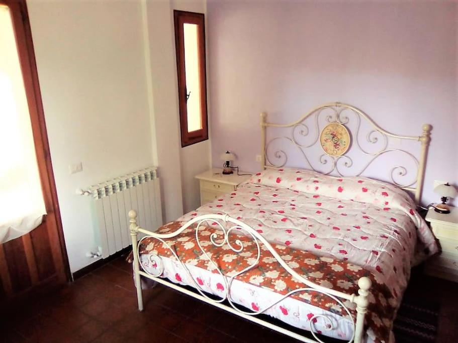 Relax immersed within the Sette Fratelli Mountains view 3