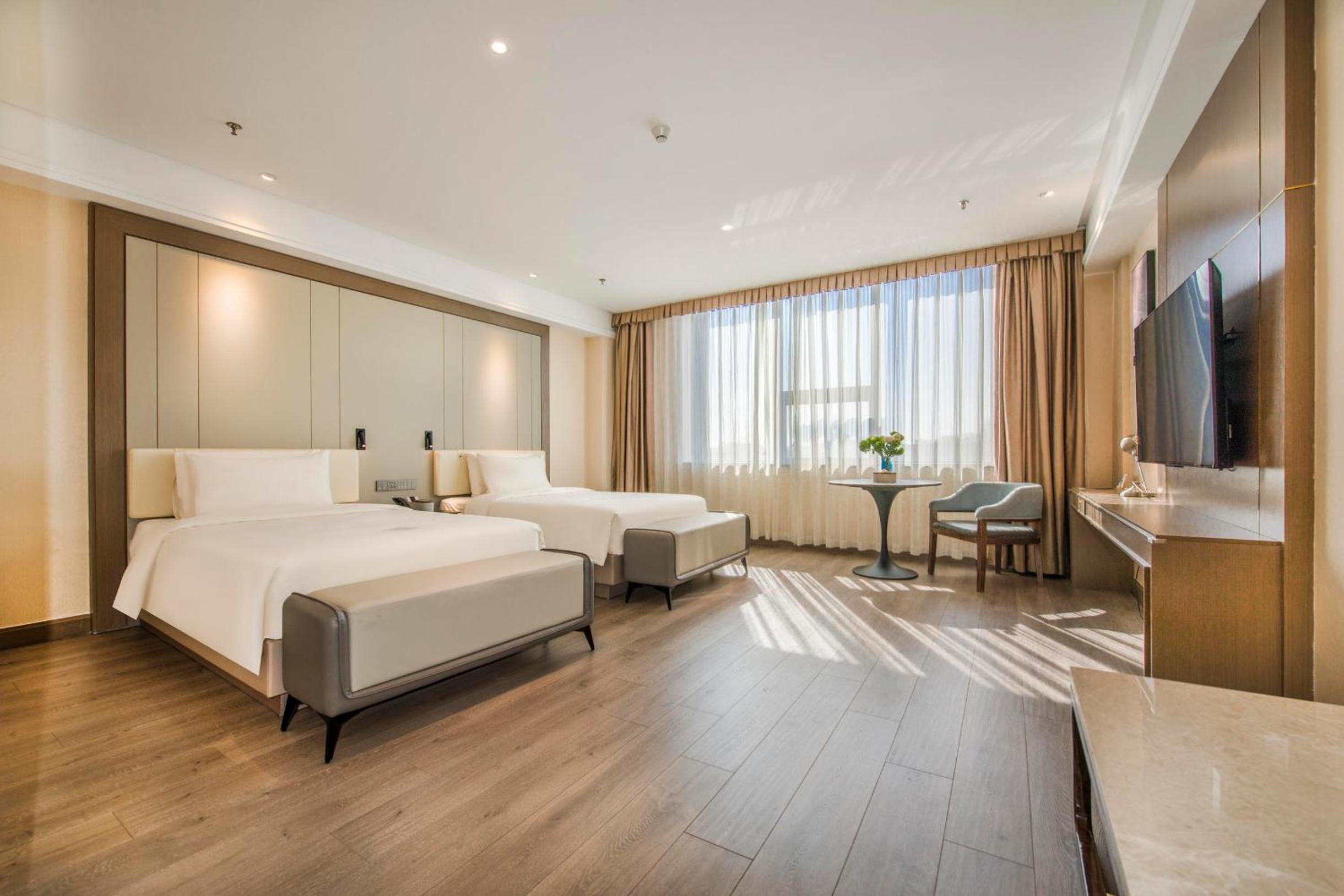 Atour X Hotel Yangjiang Jiangcheng Junyi Plaza