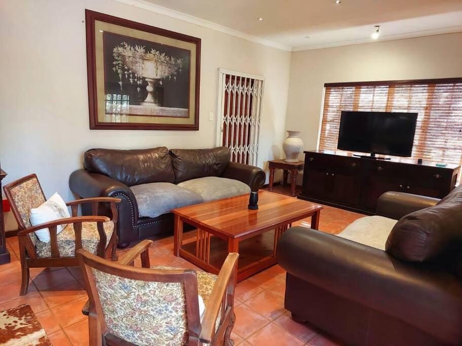 Khalila's Equestrian Cottage view 4