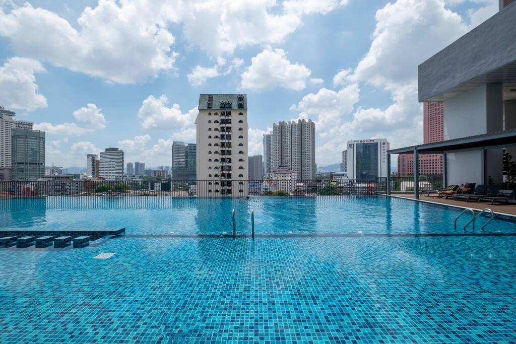 Chambers near PWTC SunwayPutra KLCC InfinityPool