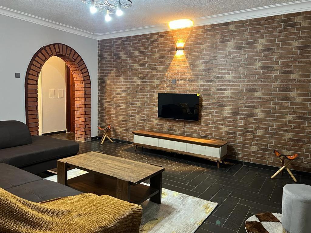 COZY APARTMENT