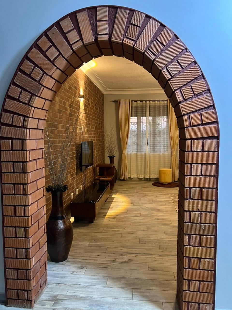 COZY APARTMENT