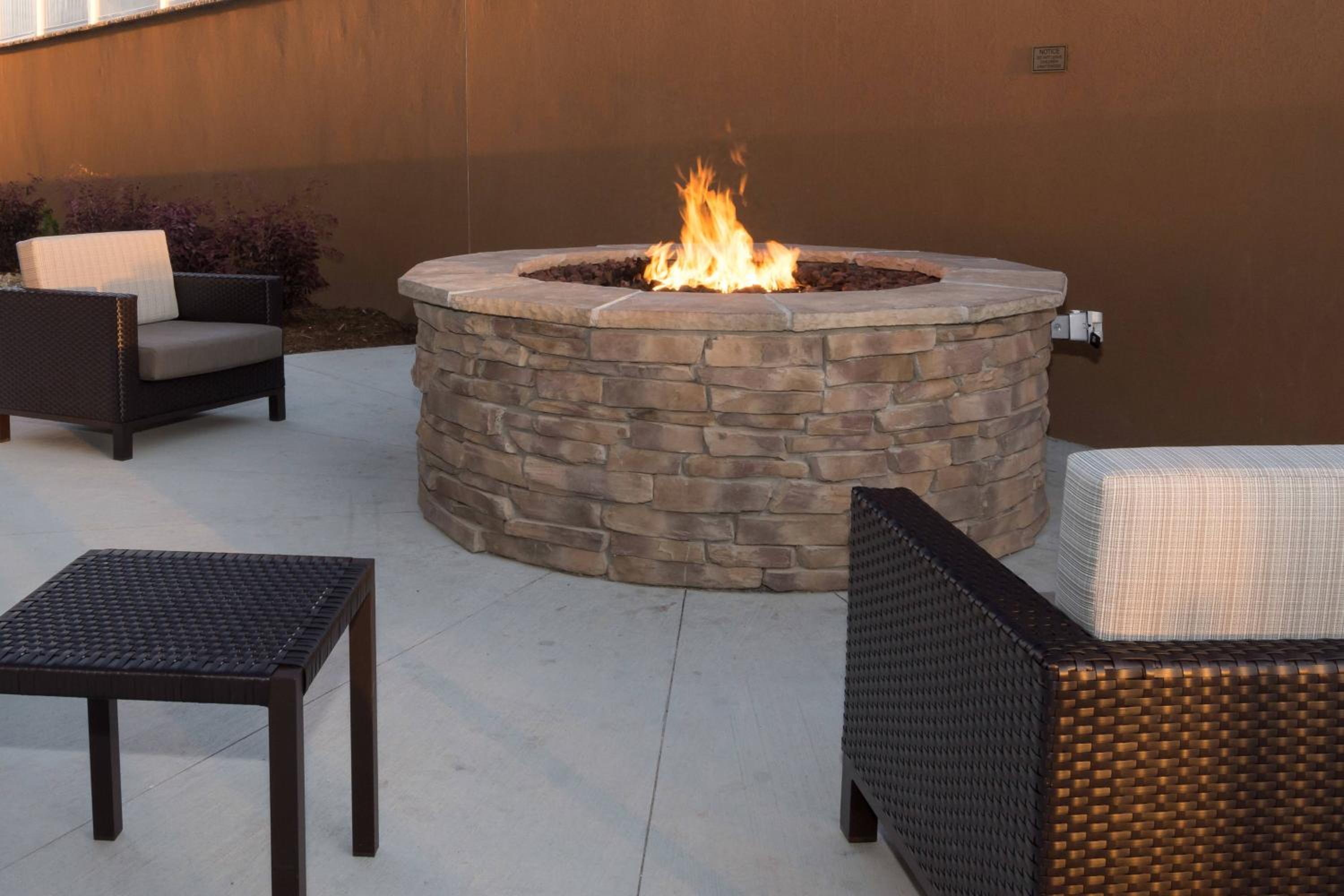 Spring Lake Vacations - Courtyard by Marriott Fayetteville Fort Bragg/Spring Lake - Property Image 5
