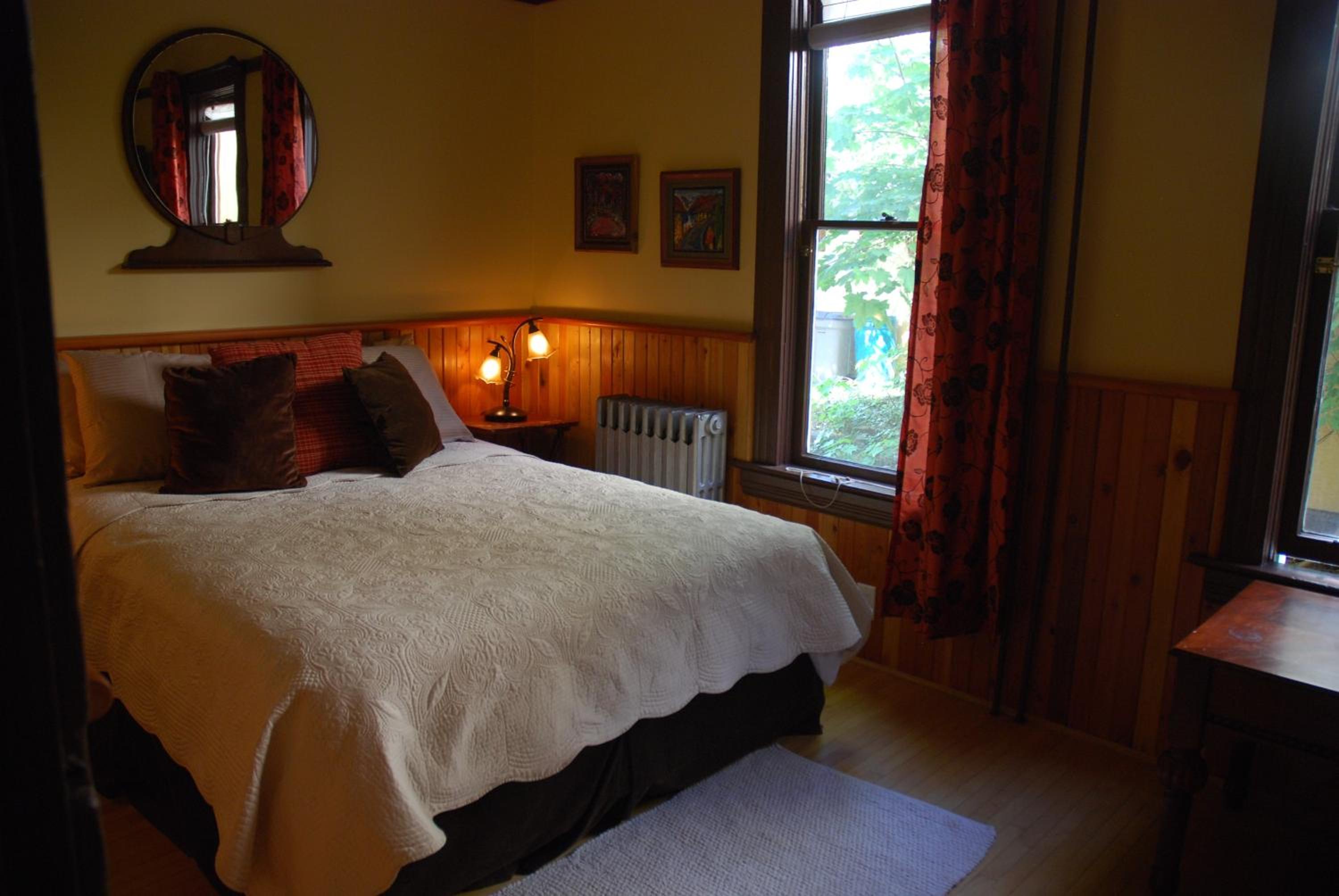 Victoria Falls House Inn