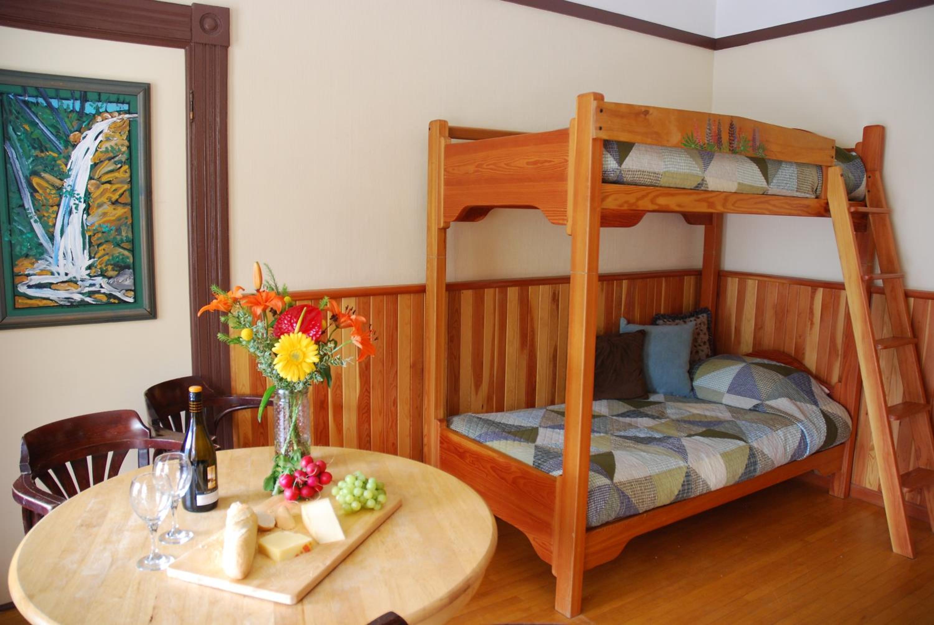 Victoria Falls House Inn
