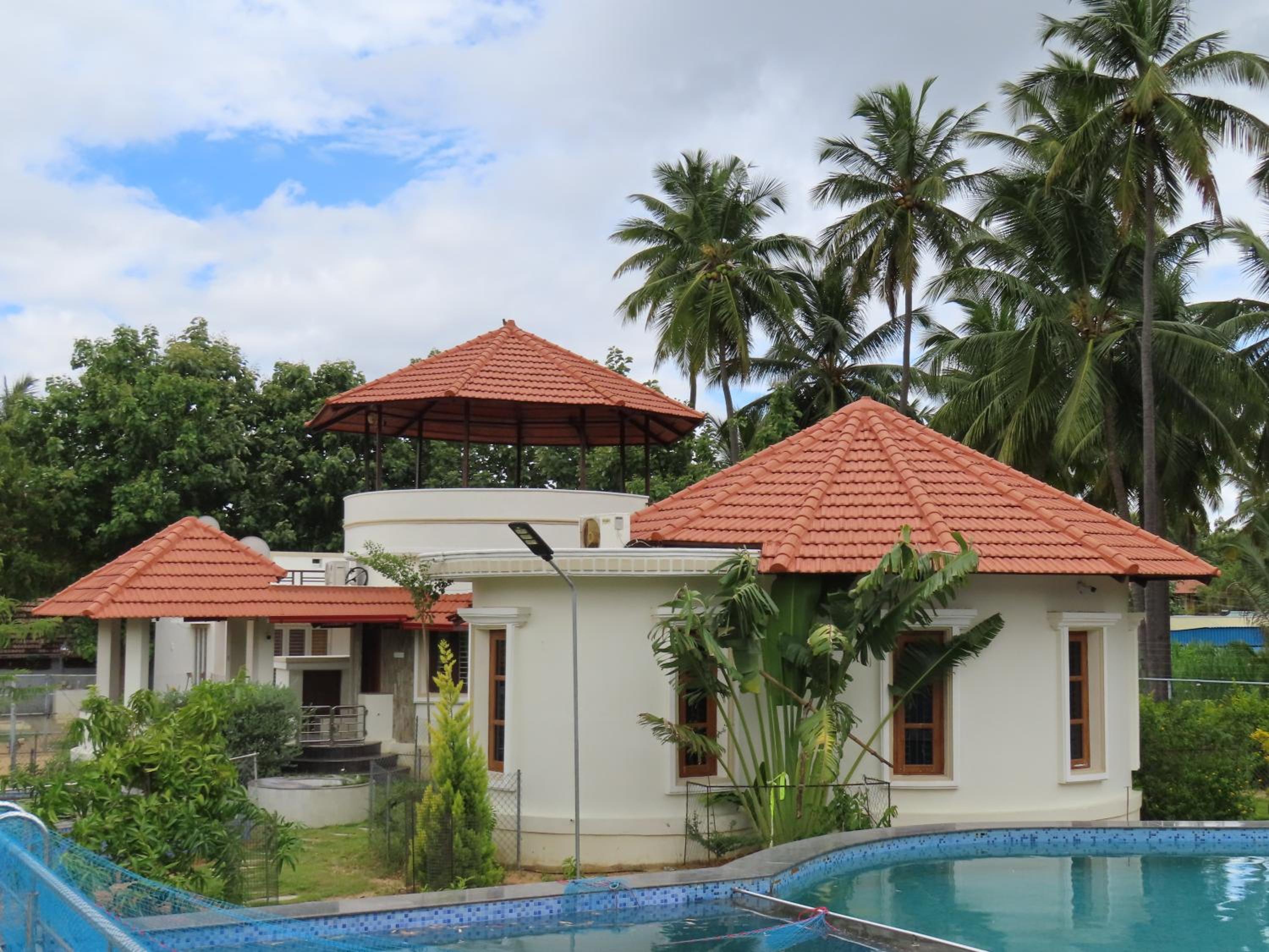 Misty Hills Retreat view 3