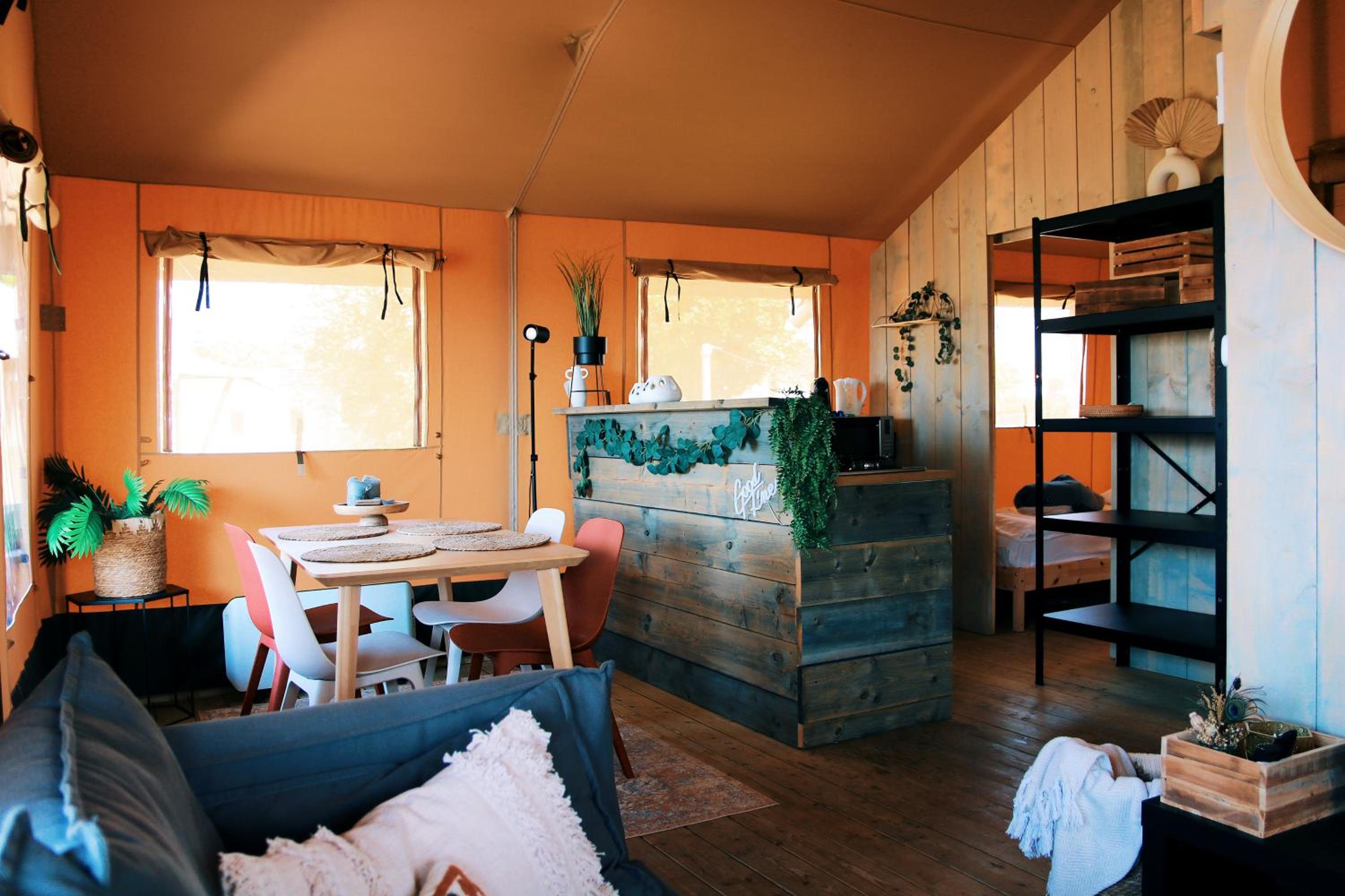 Luxury Lake Lodge view 5