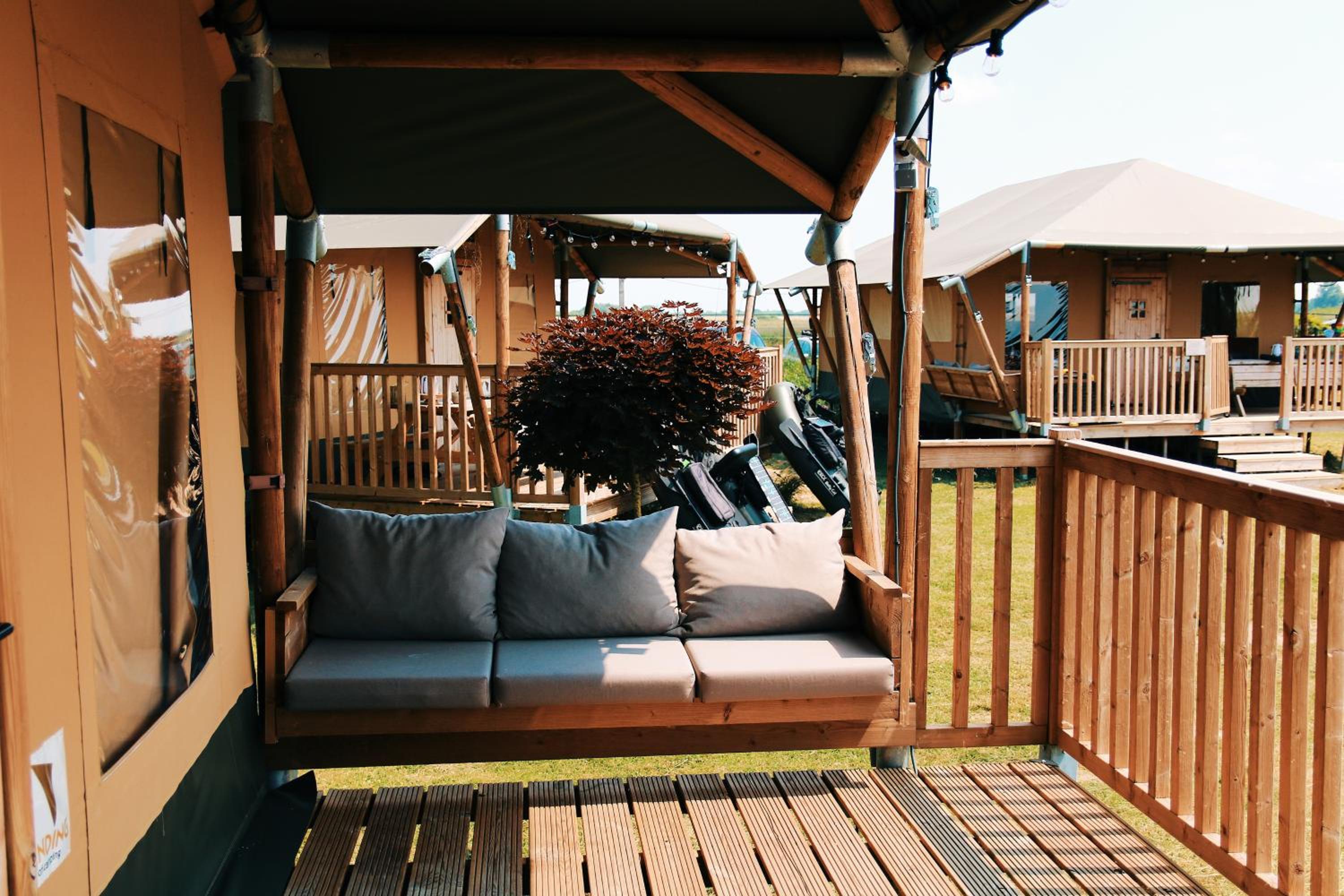 Luxury Lake Lodge view 4