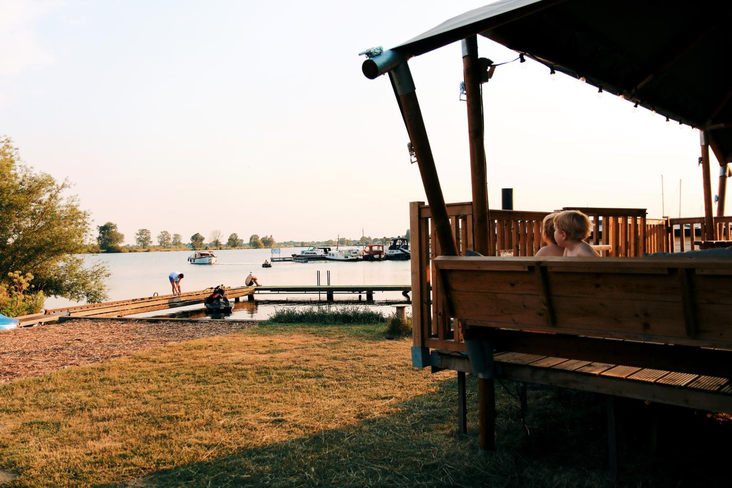 Photo 44