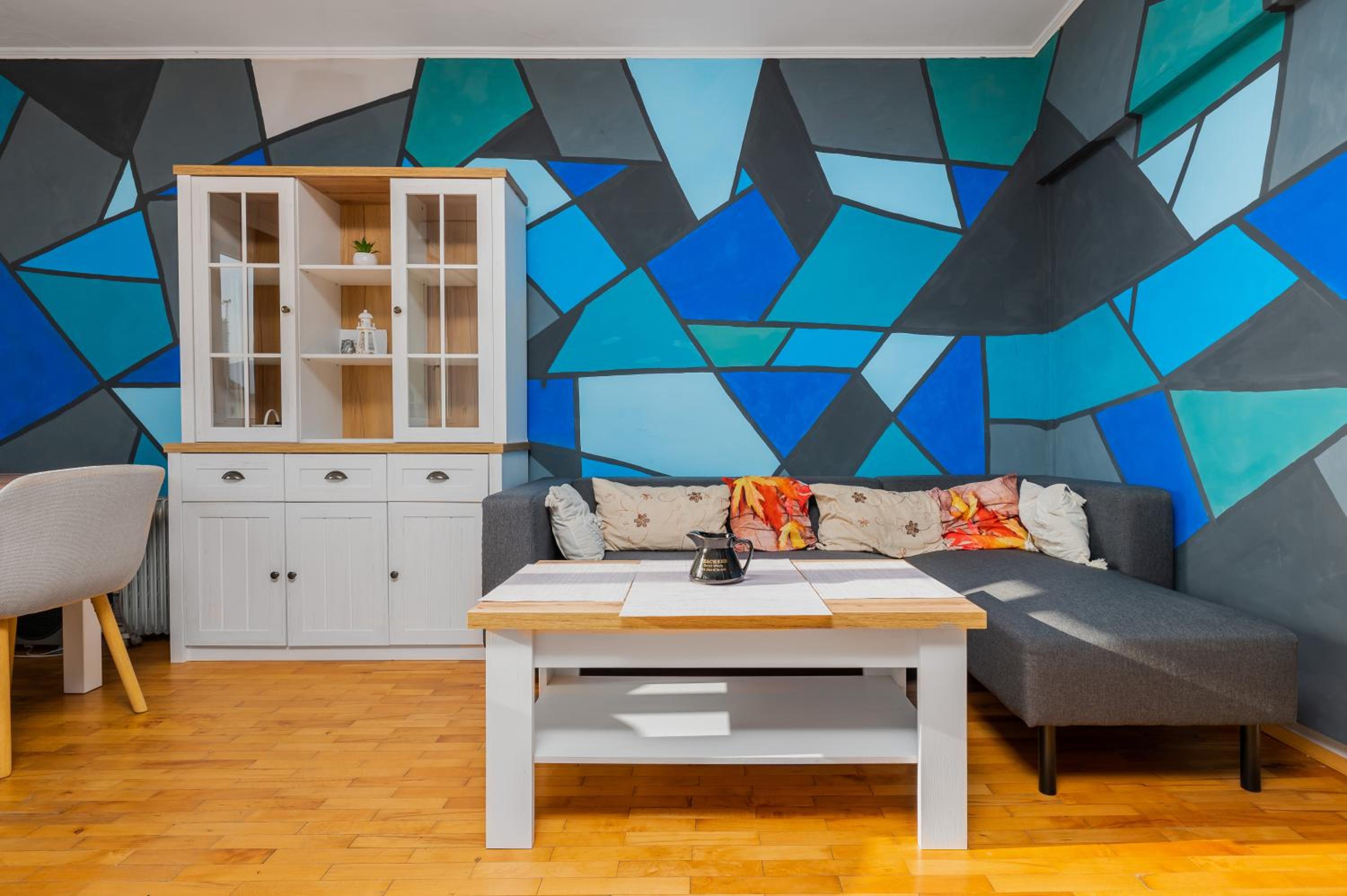 Prime Location in City Center I The Blue Art Spot