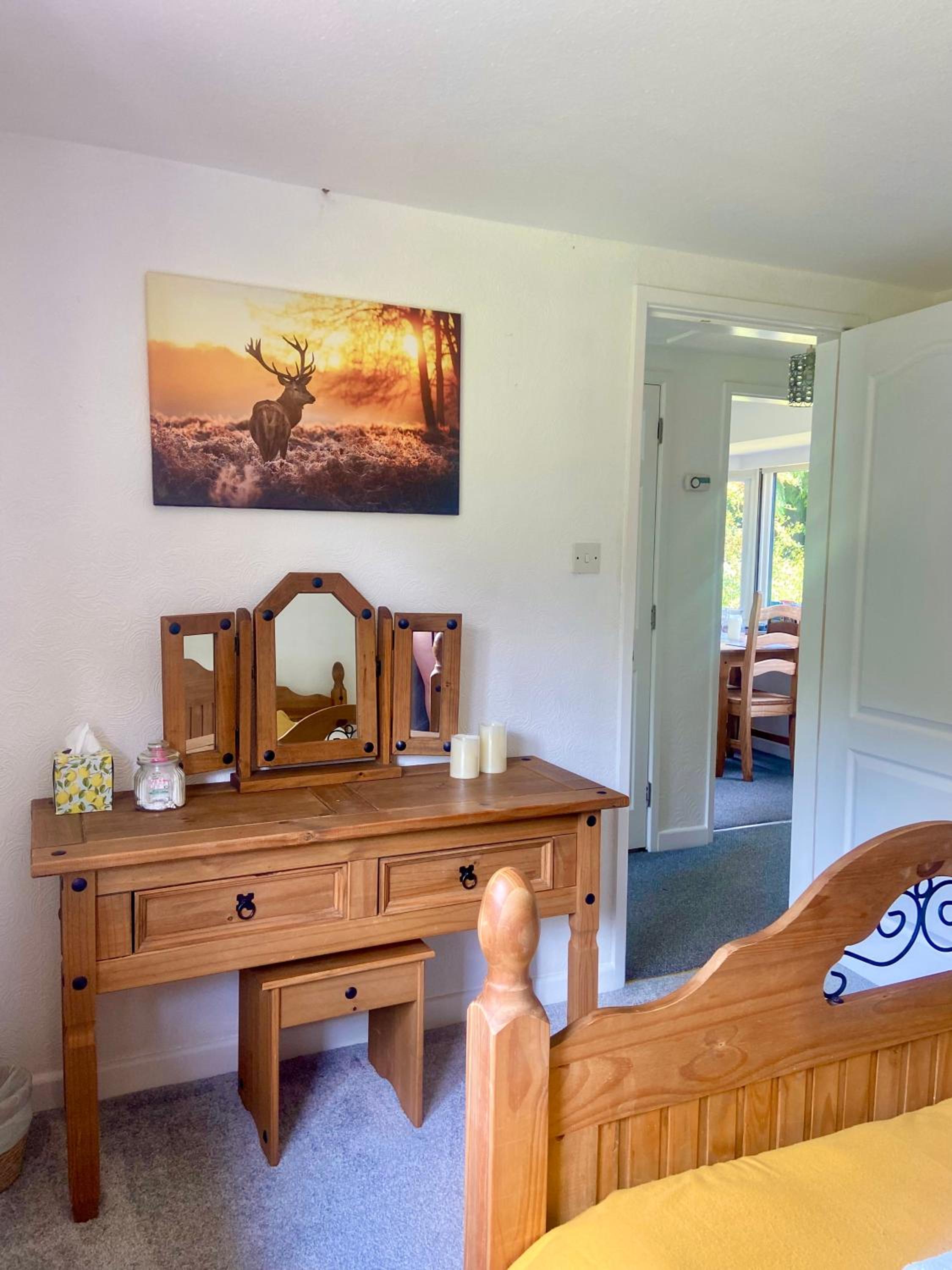 The Cottage On the Common view 3