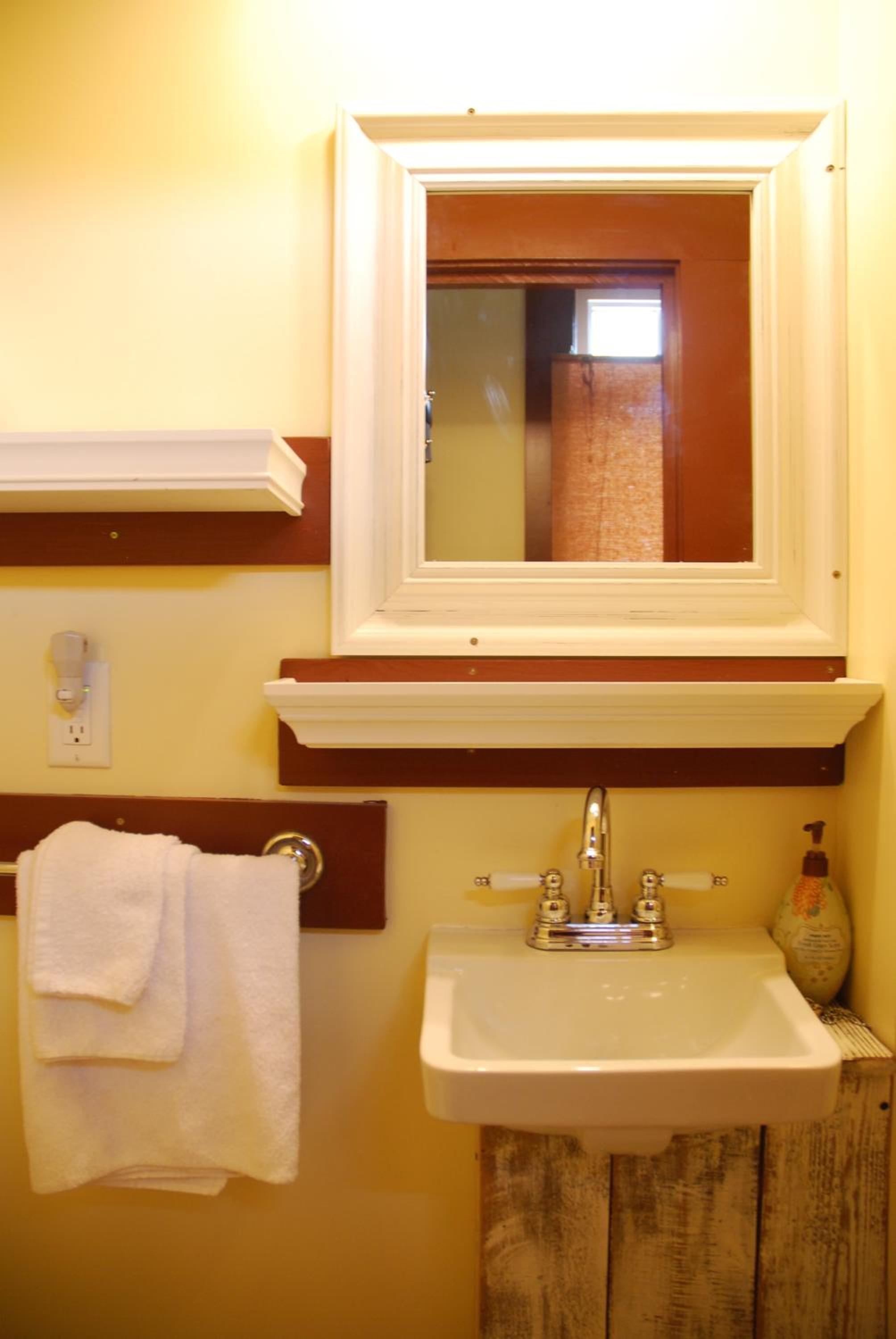 Victoria Falls House Inn