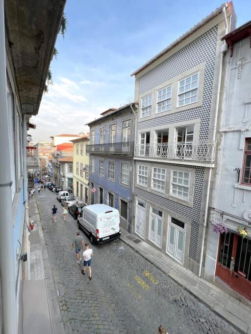 Caldeireiros Lovely Suite by Porto City Hosts view 4