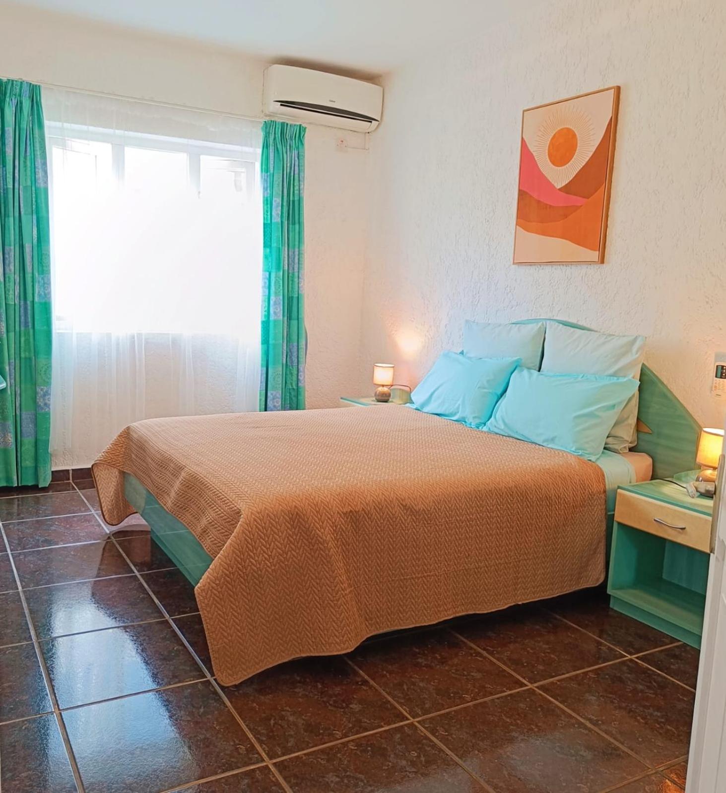 The Coastal Apartment