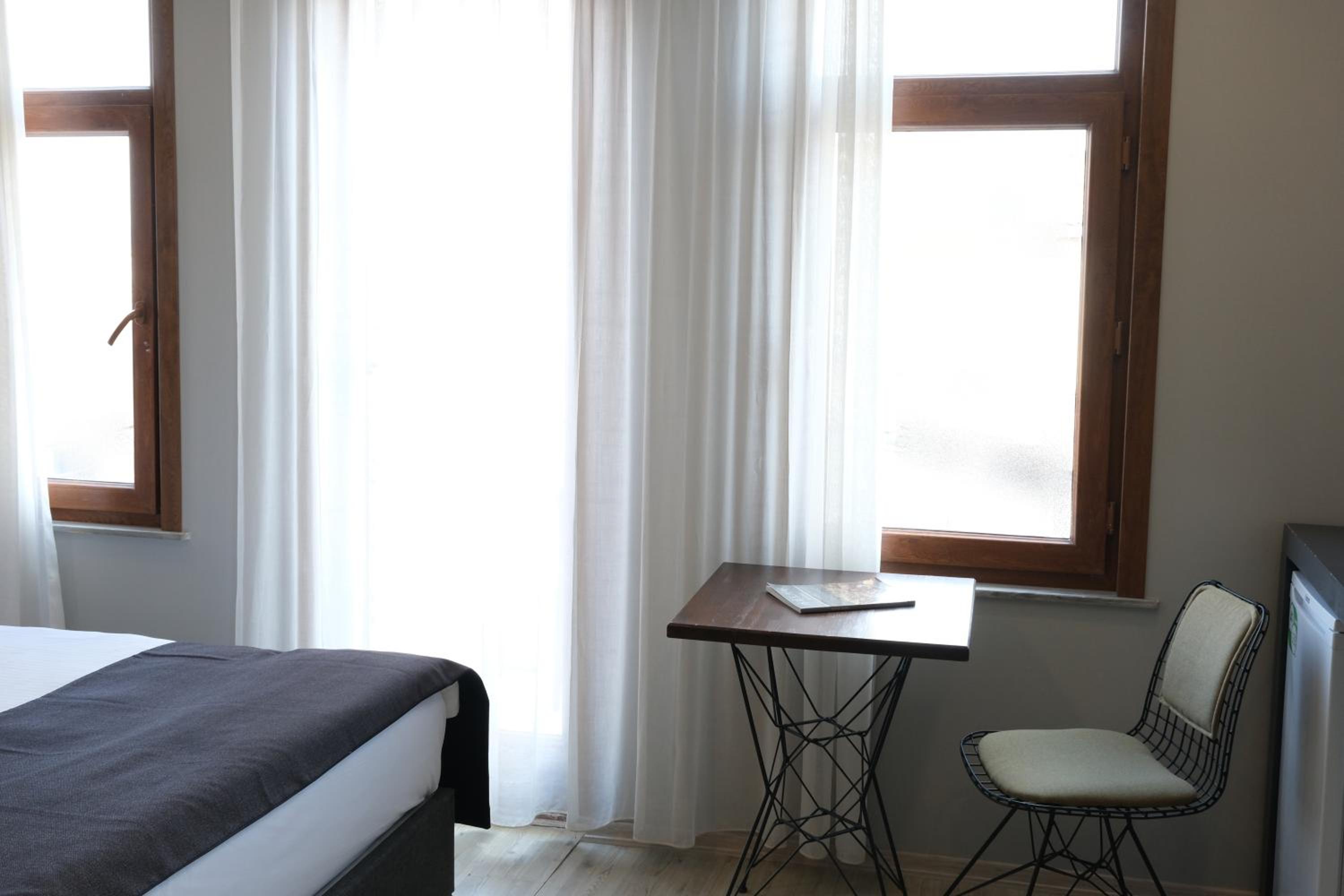 Ore Pera Suites - Image 128