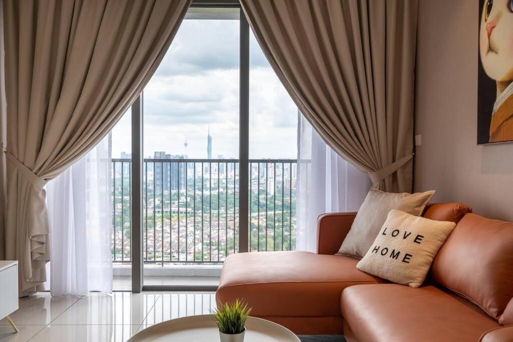 Stylist Classy Home@Kenwingston Platz Gombak 8pax