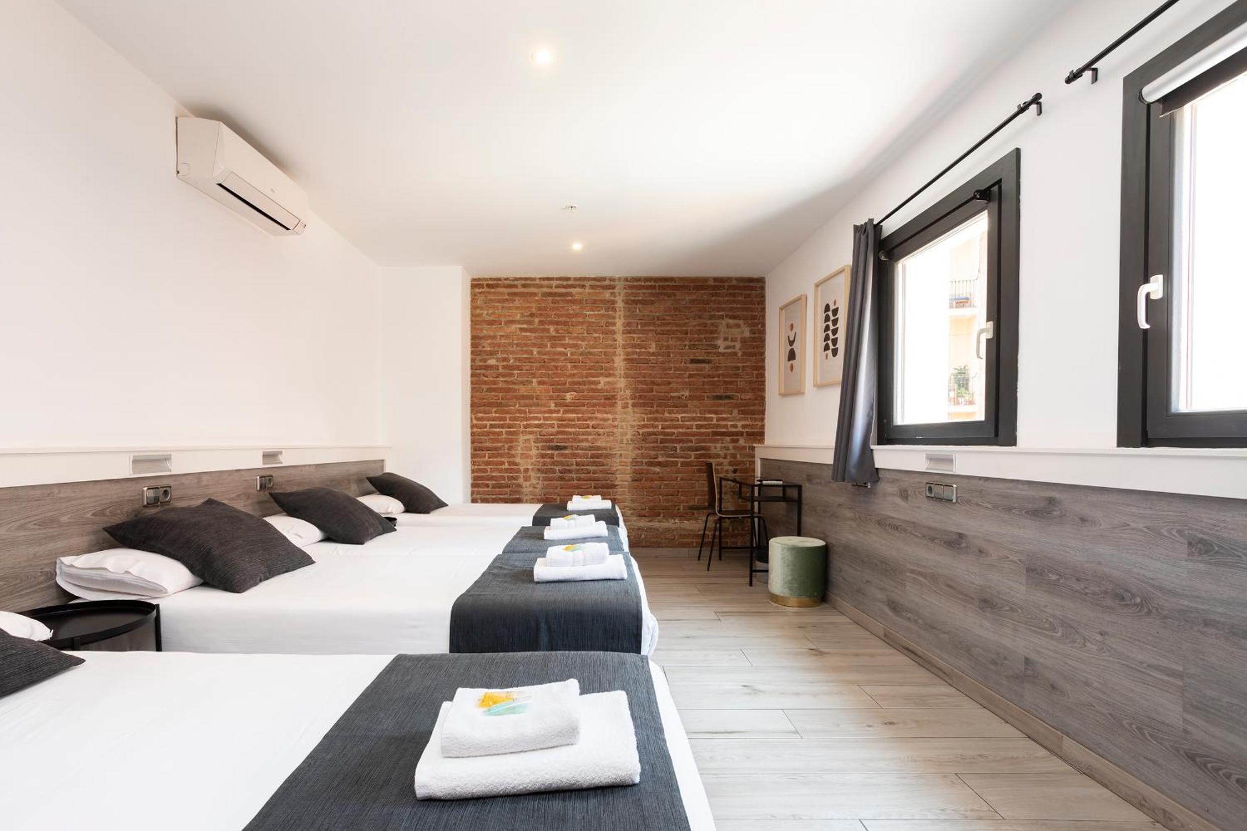 HOSTAL BEDMATES photo 3