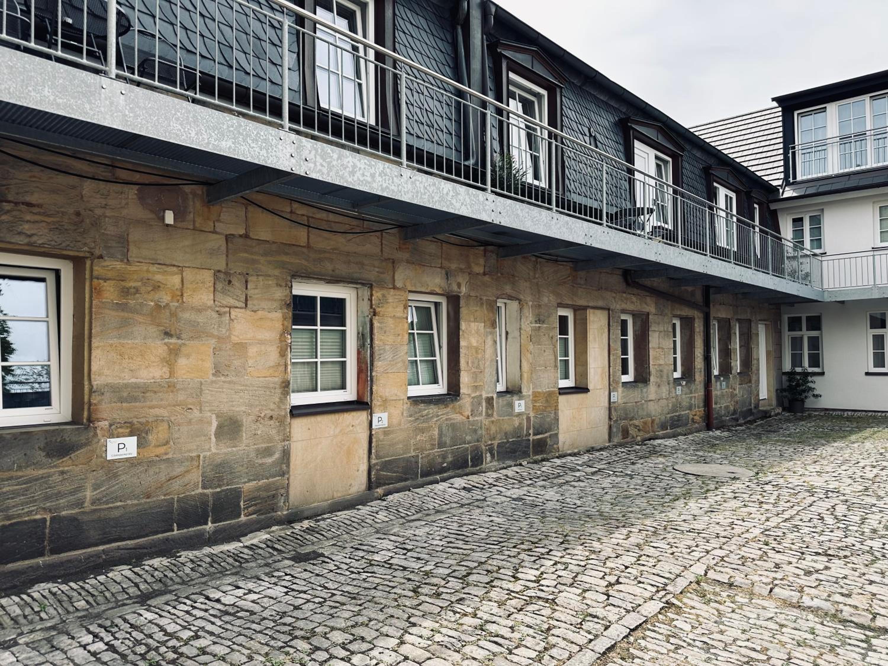 Rotmain Apartments