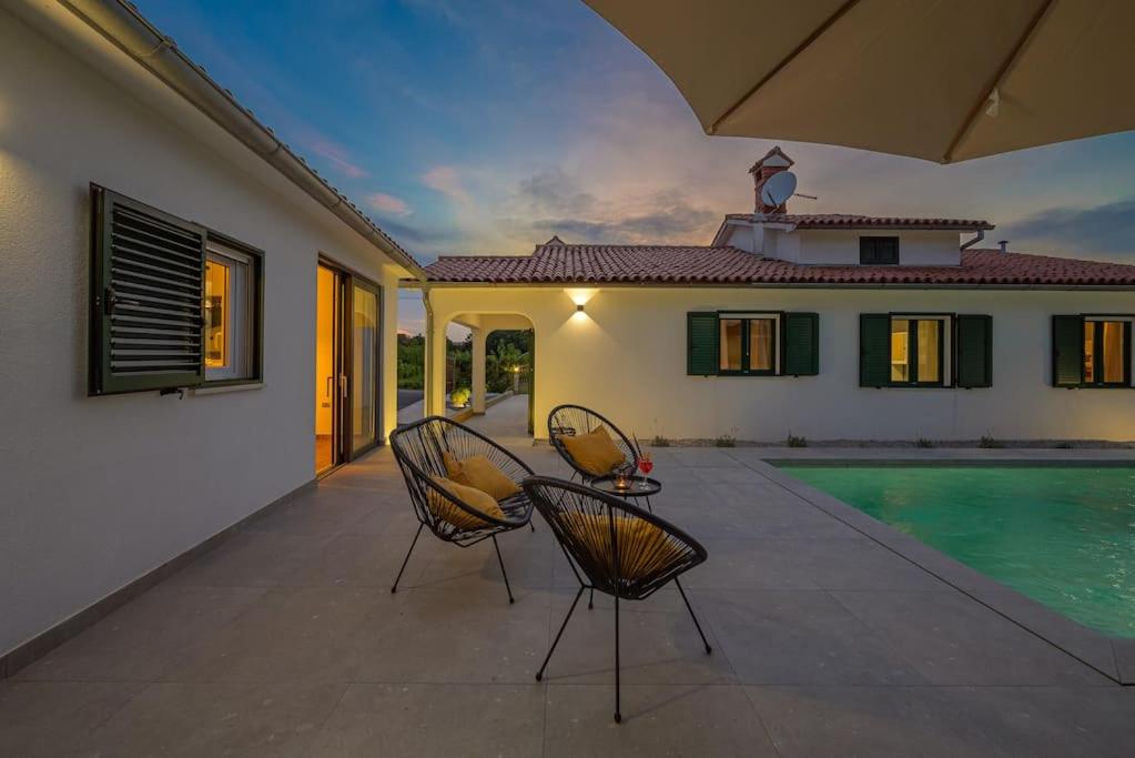 Photo 28