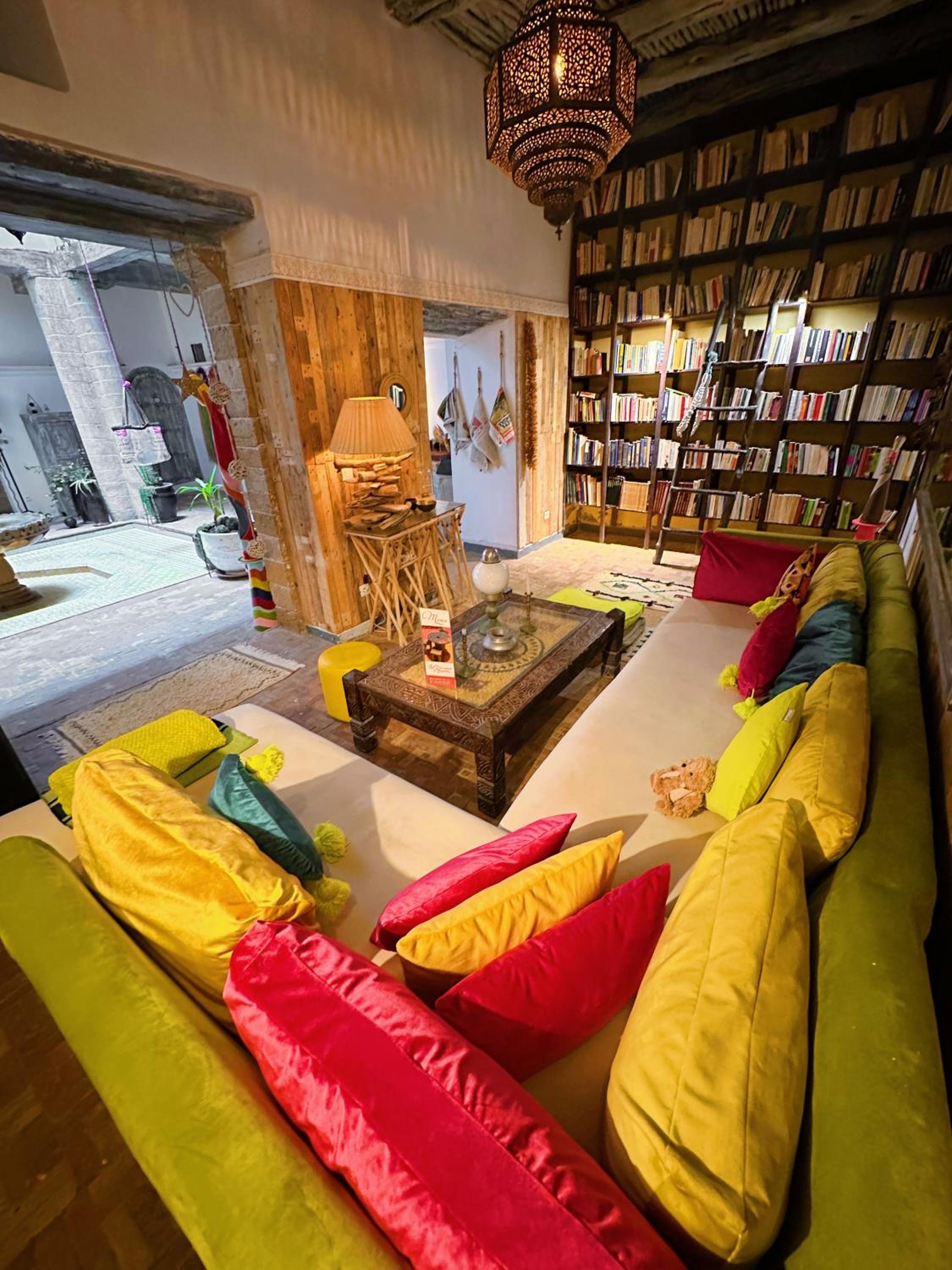 lounge