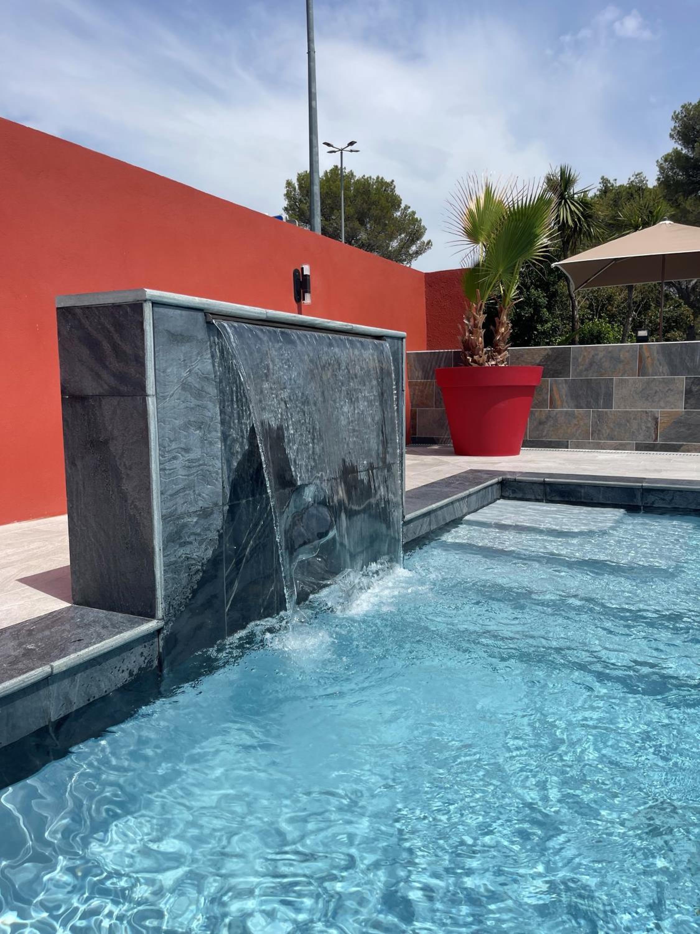swimming pool
