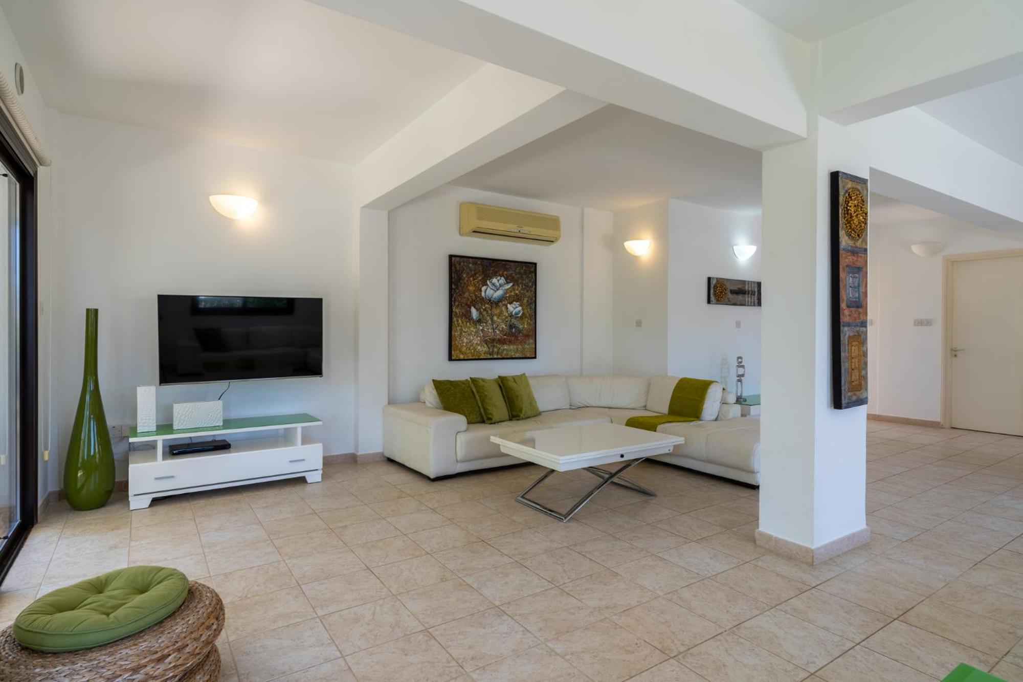 Lime 3-Bedroom Villa in Protaras