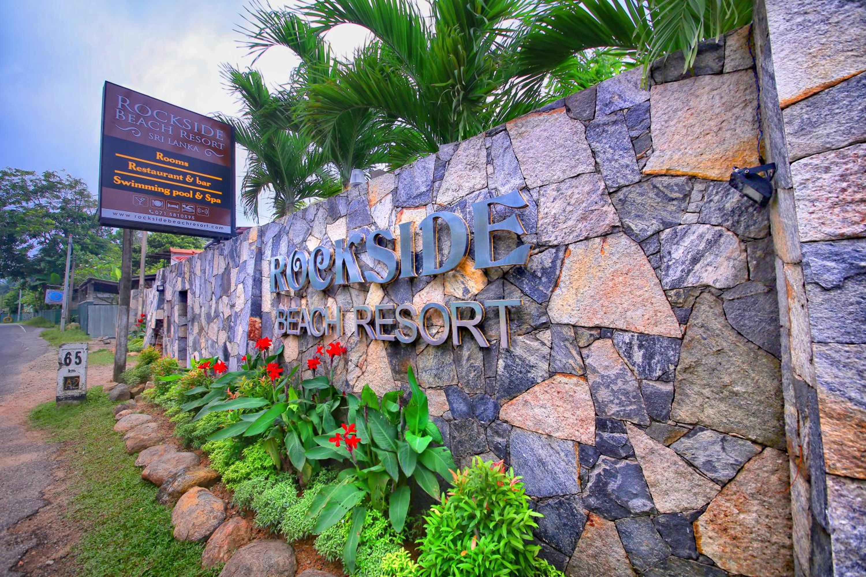 Rockside Beach Resort