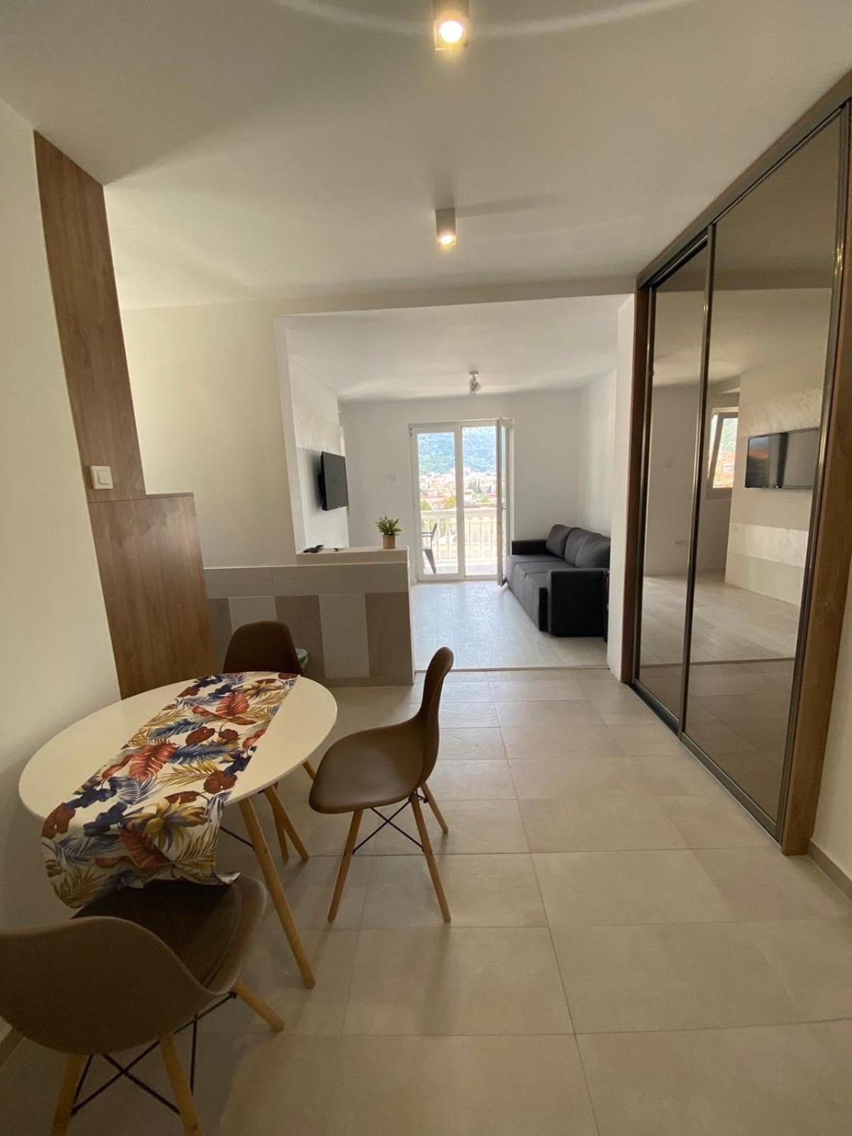 Studio apartment in the city center, Budva view 5
