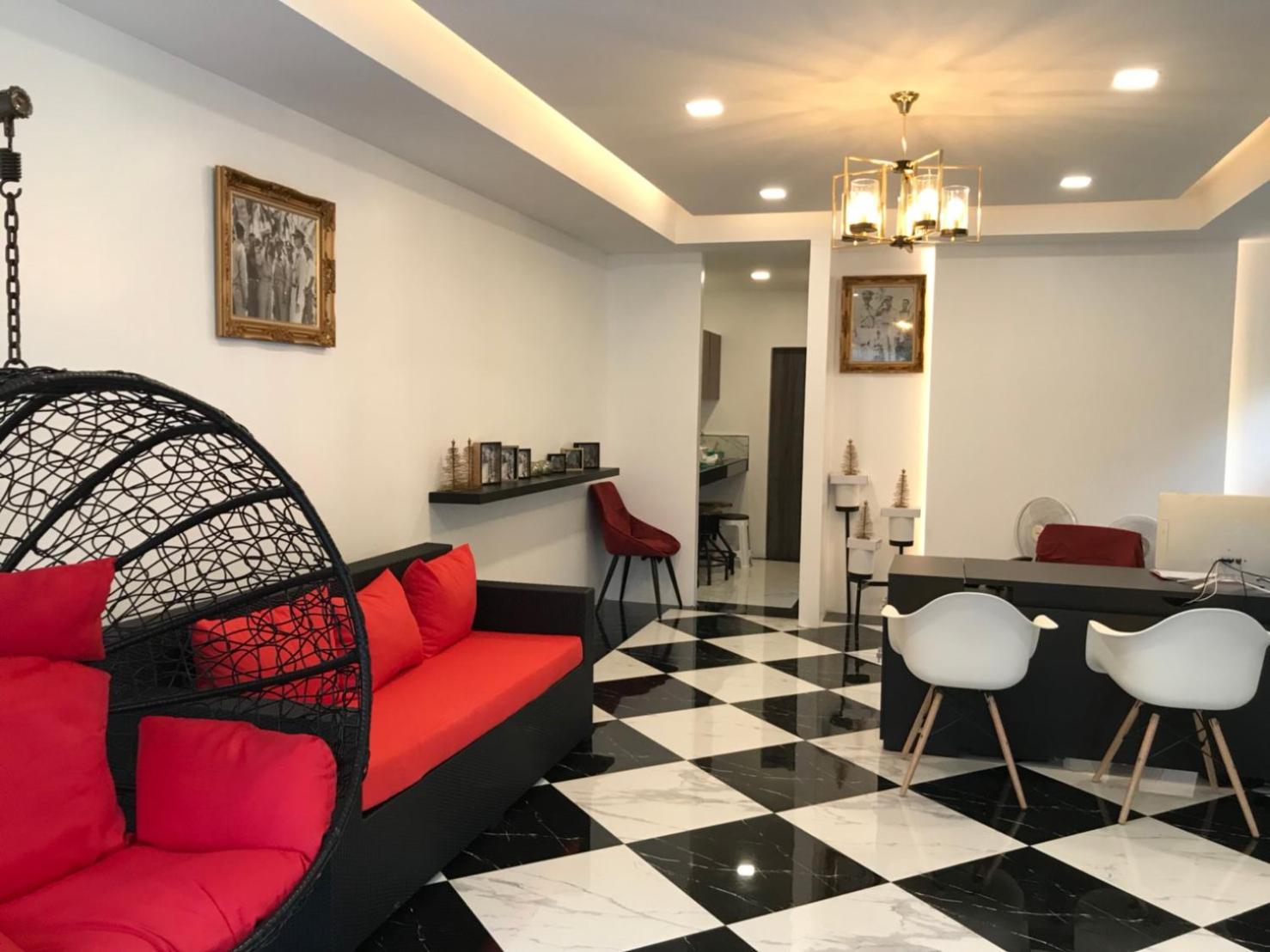 The CHESS Samui