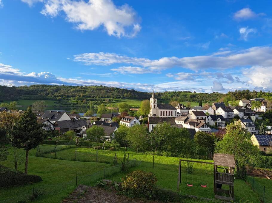 Haus mit idyllischem Seeblick