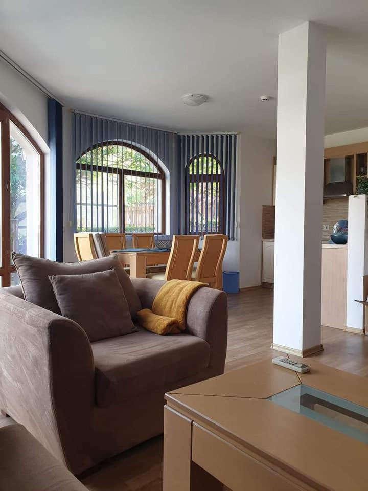 Victoria Villa, 13 Merlot street, The Vineyards resort, Aheloy, Pomorie.