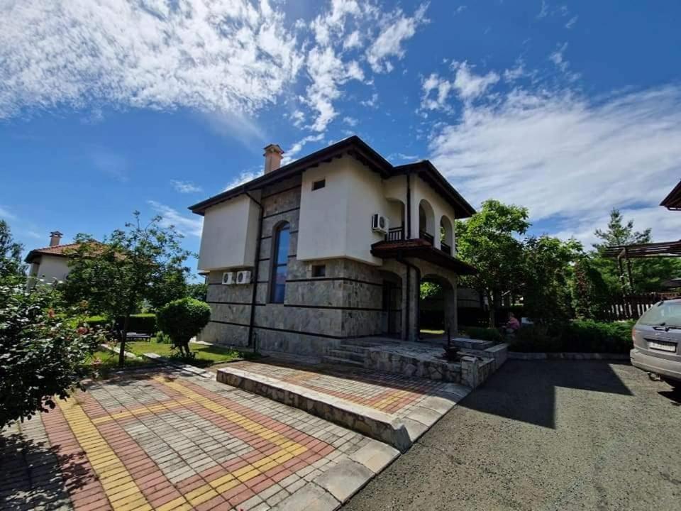 Victoria Villa, 13 Merlot street, The Vineyards resort, Aheloy, Pomorie.