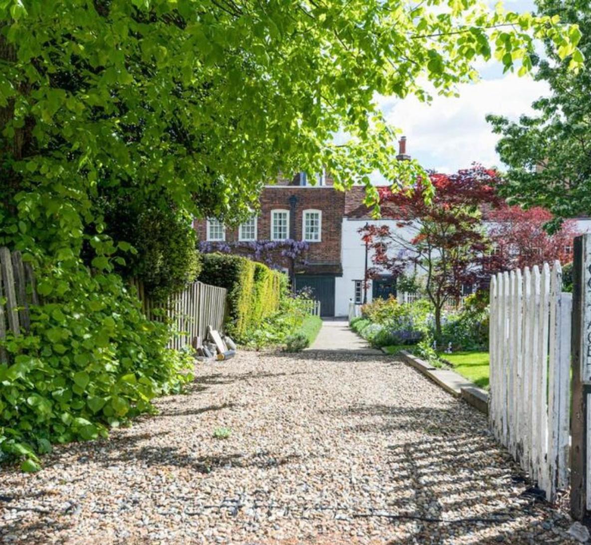 Clarendon Cottage