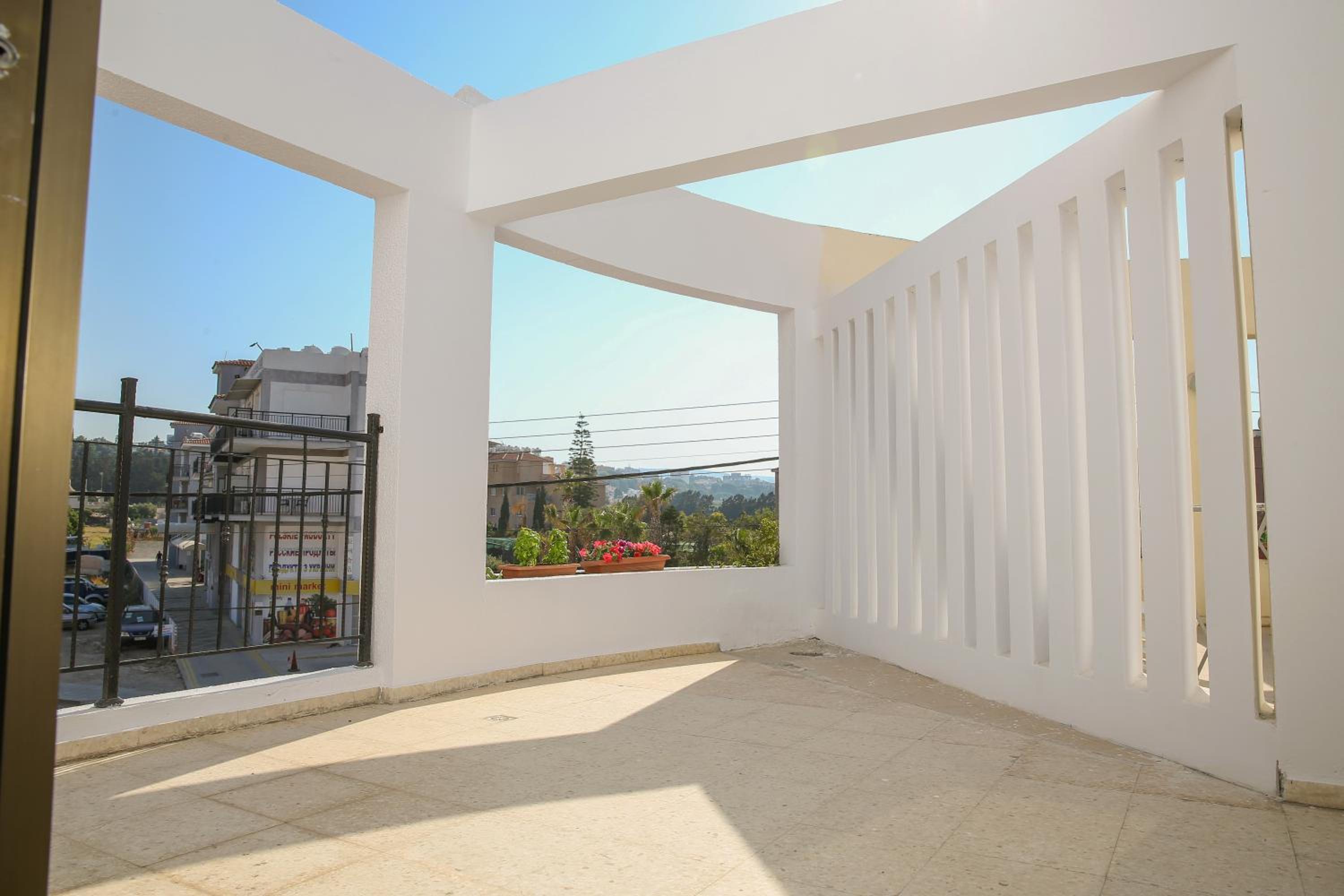 Spacious 2 BR appartment near mall -Internet 1Gbps