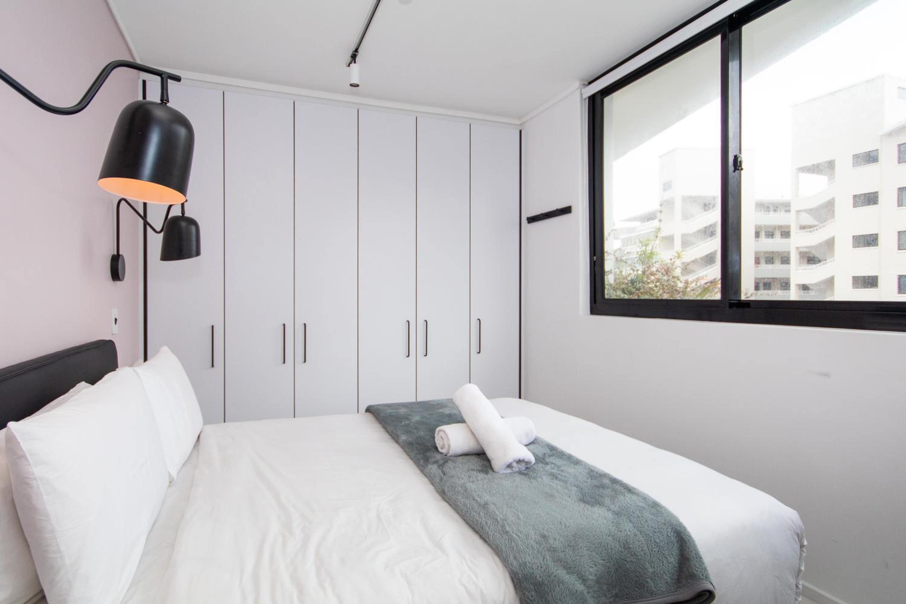 402 The Flamingo, luxury Living view 3